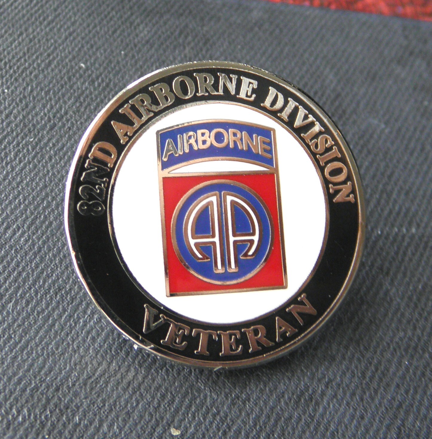 ARMY 82ND AIRBORNE DIVISION VETERAN LAPEL PIN BADGE 1 INCH US USA