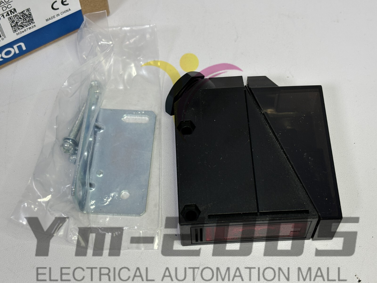 Omron-E3JM-DS70M4 photoelectric switch E3JM-DS70M4 One new