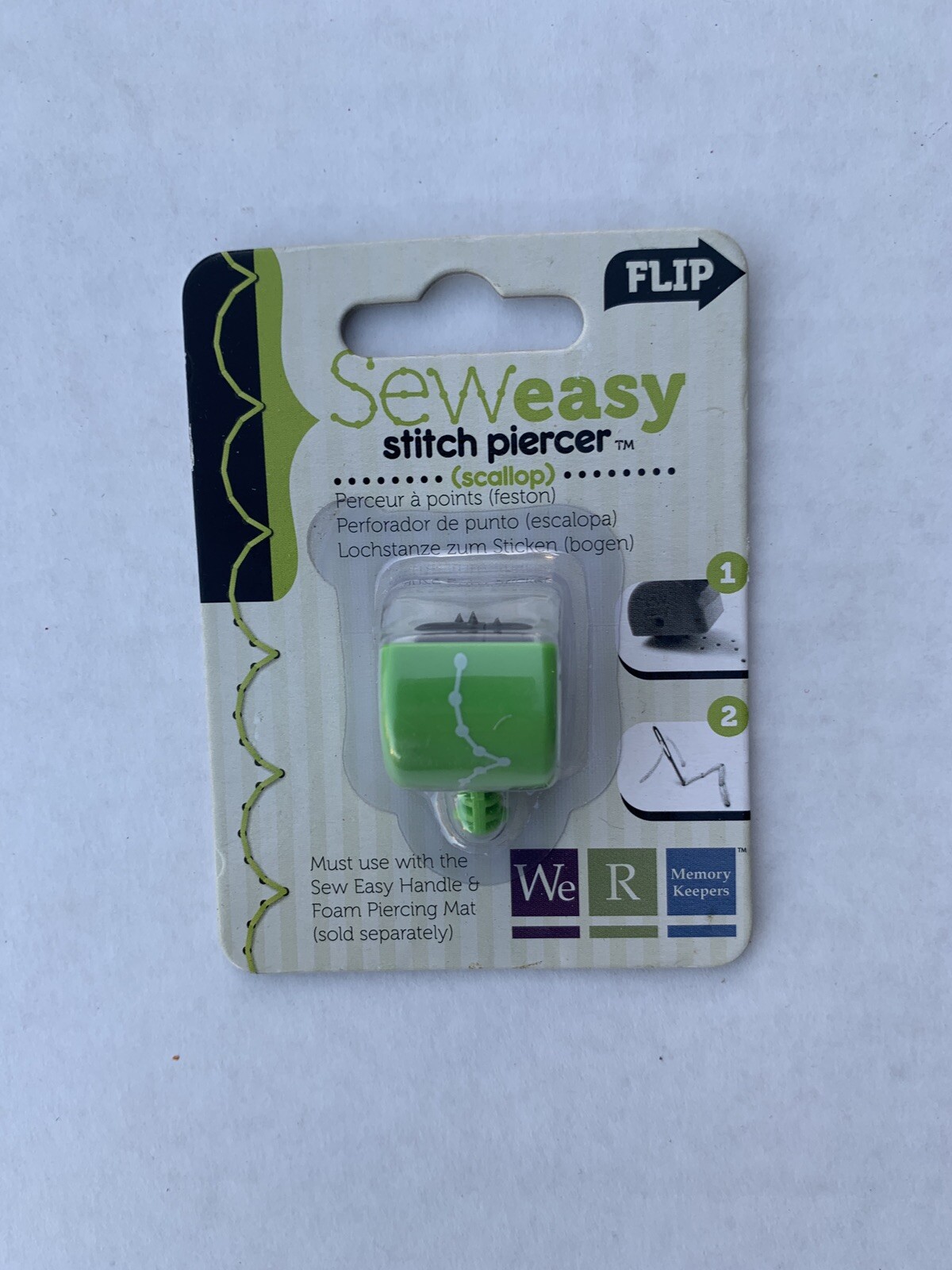 We R Memory Keepers SEWeasy Small Stitch Piercer
