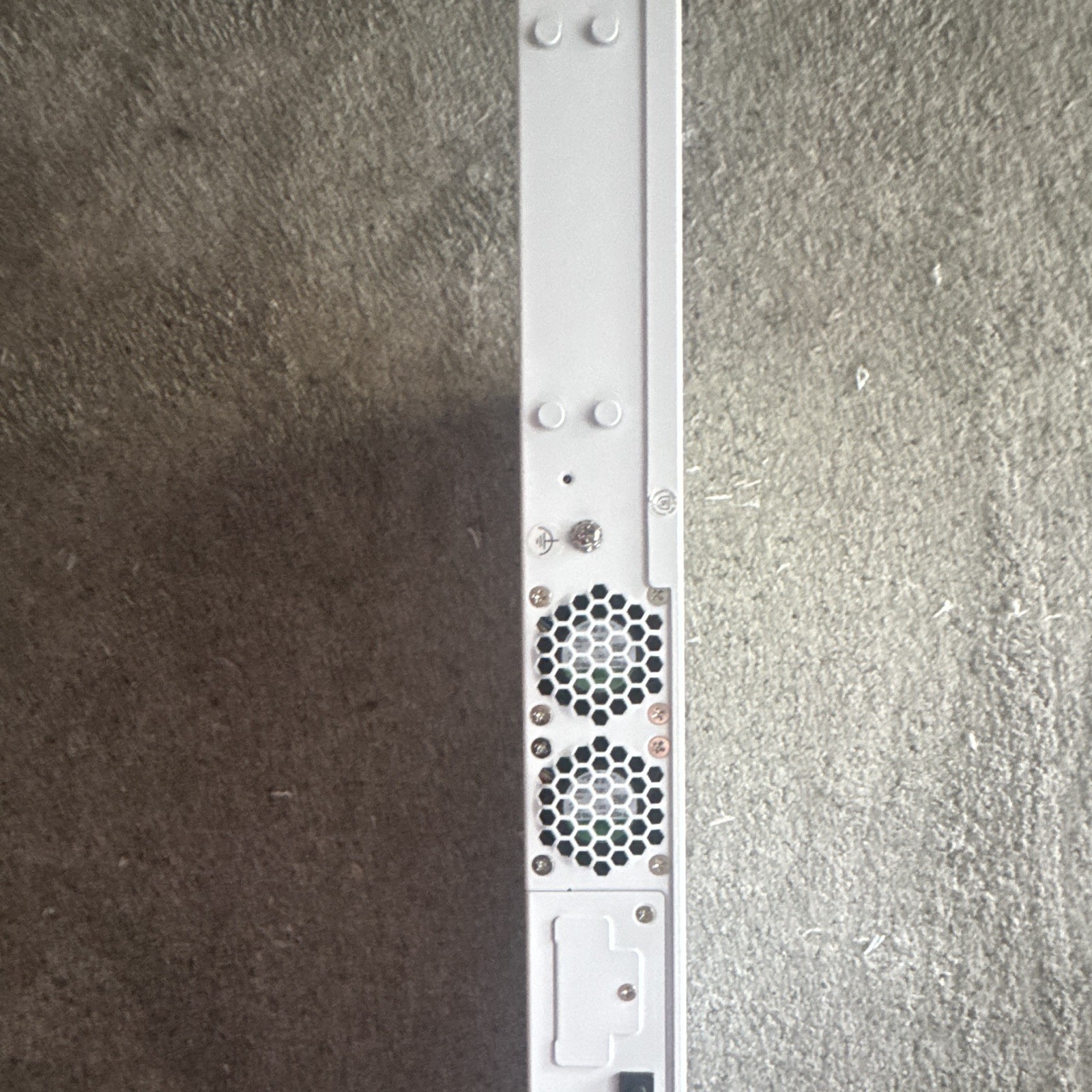 Sophos Rackmount Hardware Firewall VPN Network Security Appliance