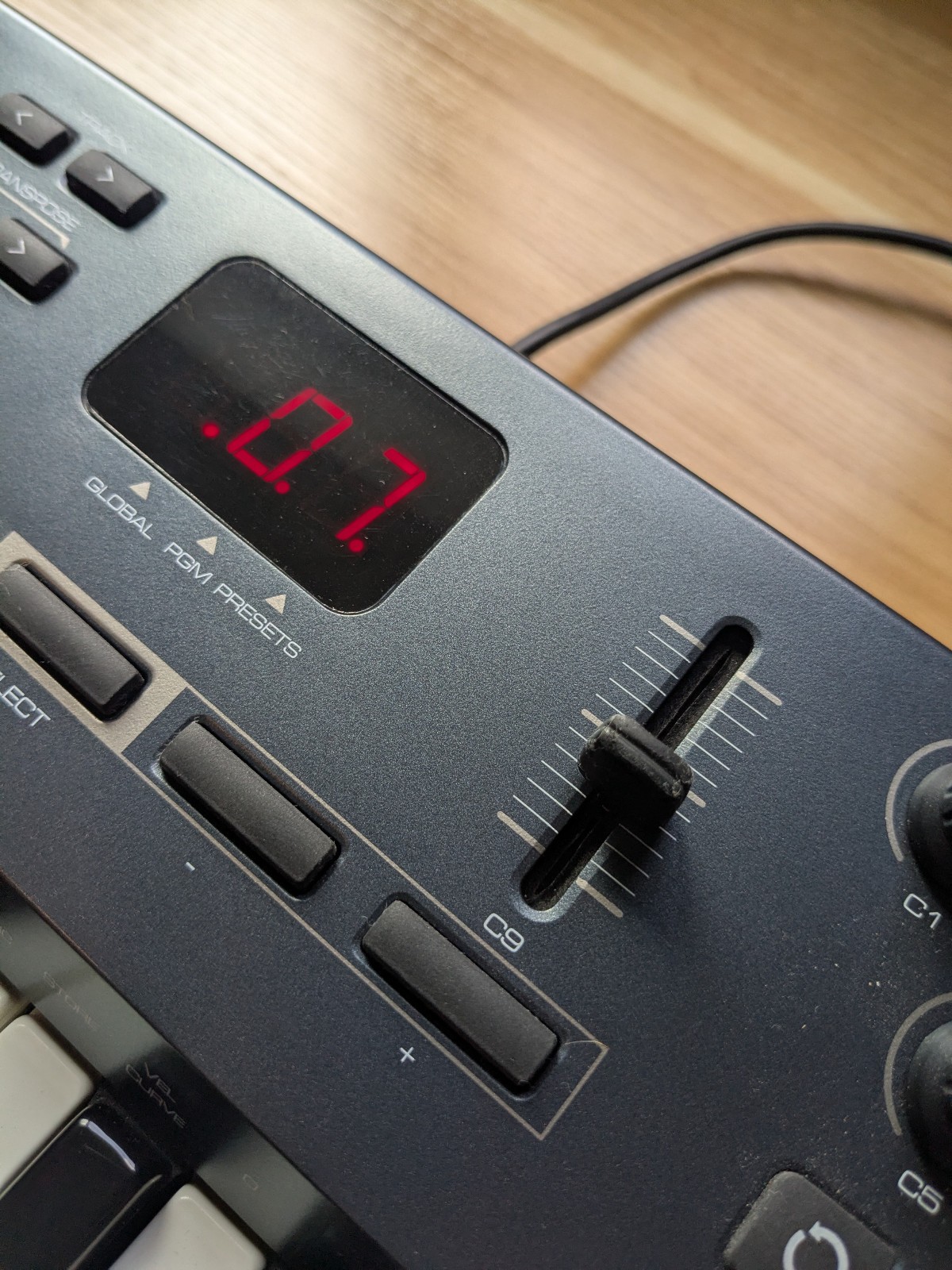 M-Audio Oxygen25 USB MIDI Keyboard Controller