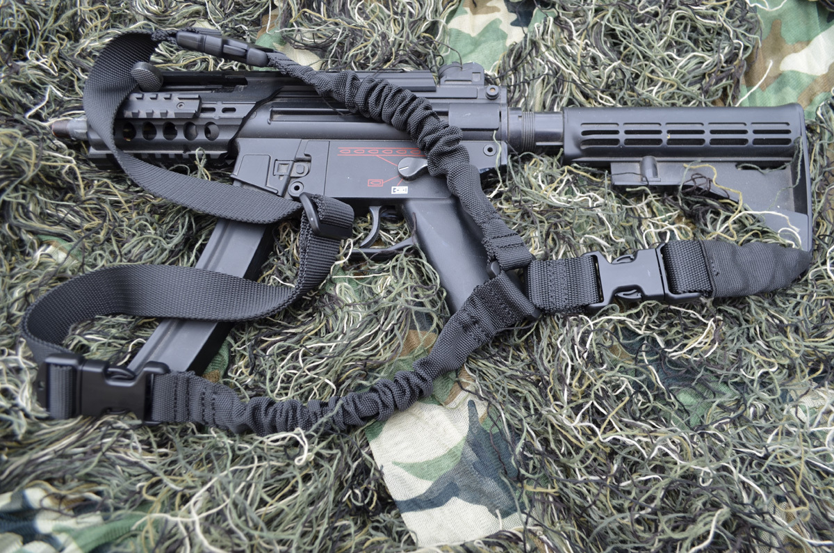 HEAVY DUTY Single one point Bungee Rifle Shotgun Sling with Clasp Covers (BLACK)