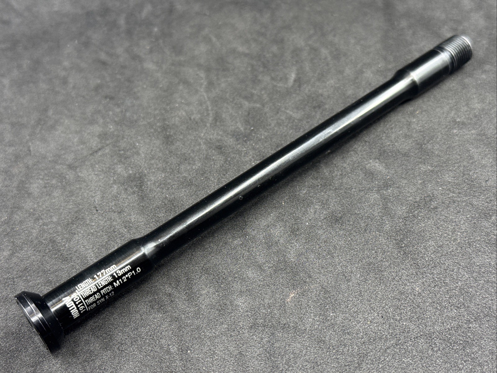 32 Gram! Specialized Thru Axle 12x142mm Thread 13mm Overall Length 177mm M12x1mm