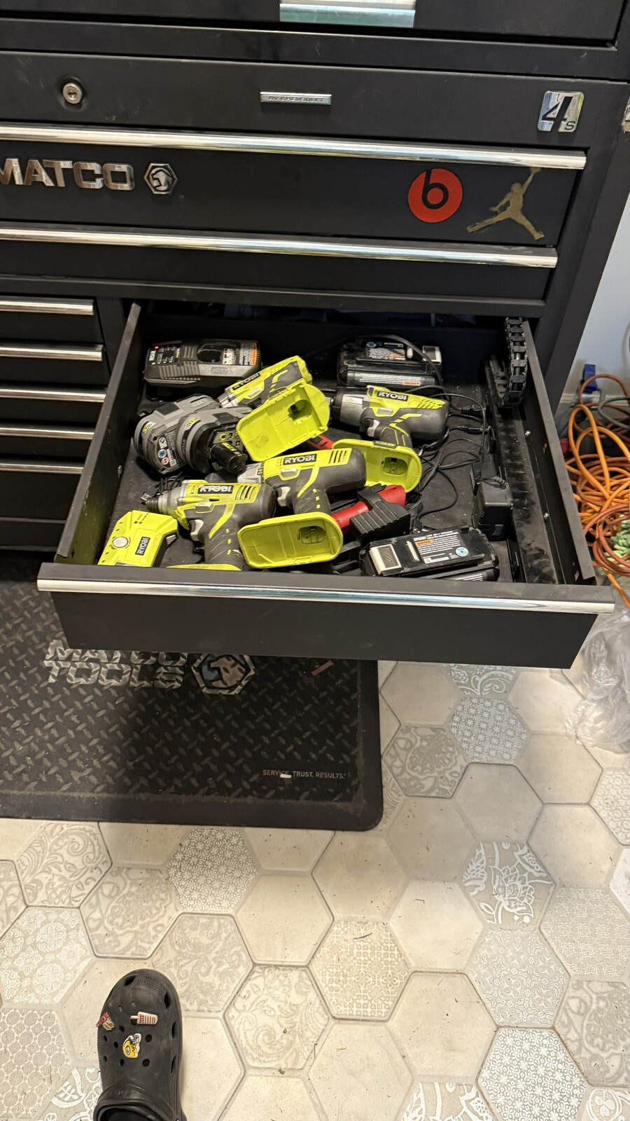 Matco 4s Tool Box With Hutch And Stainless Top