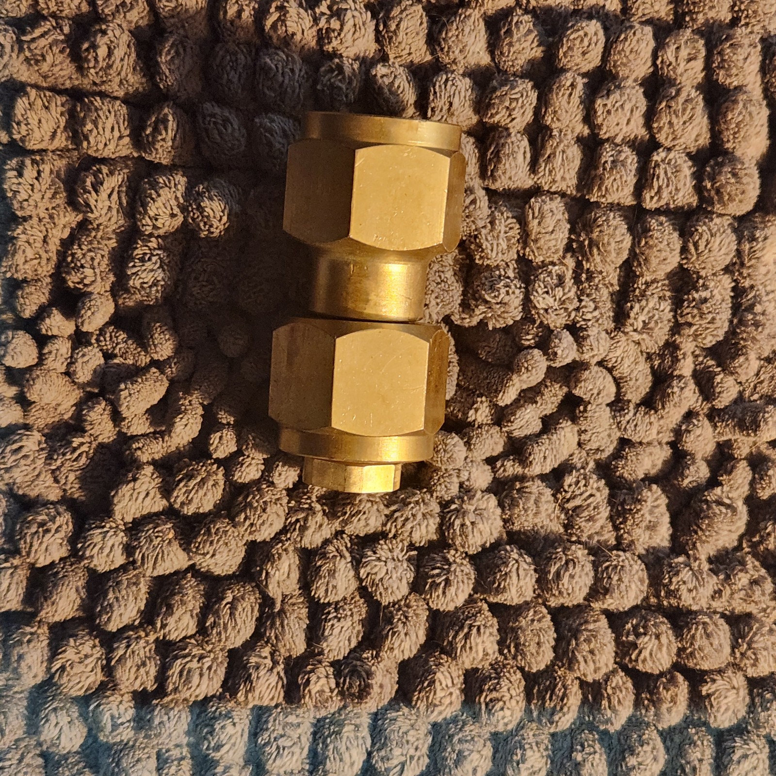 CGA-320 to CGA-580 Adapter CO2 Carbon Dioxide Bottle to Argon Nitrogen Regulator