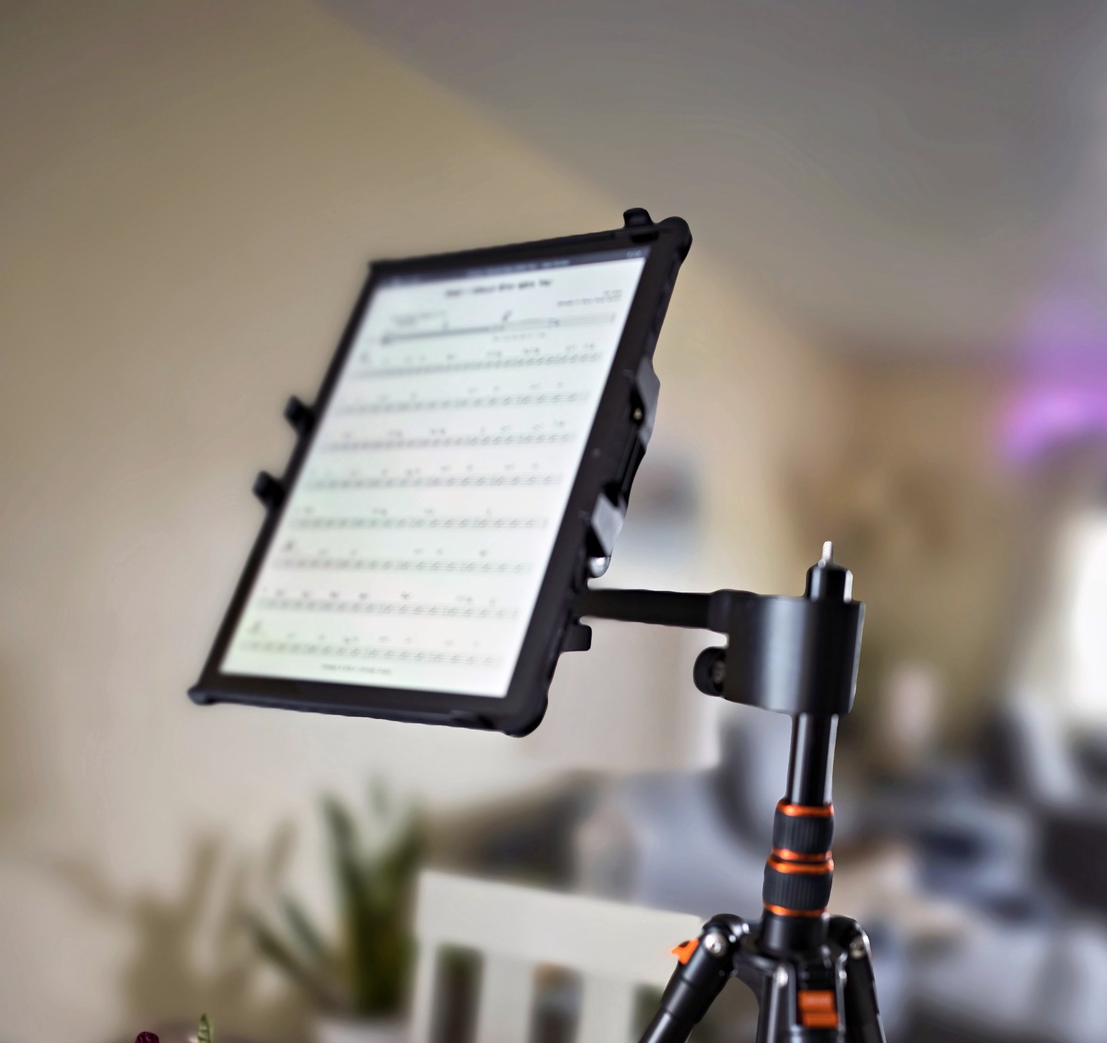 K&M Mic Stand iPad/Microsoft Surface Tablet Mount Excellent