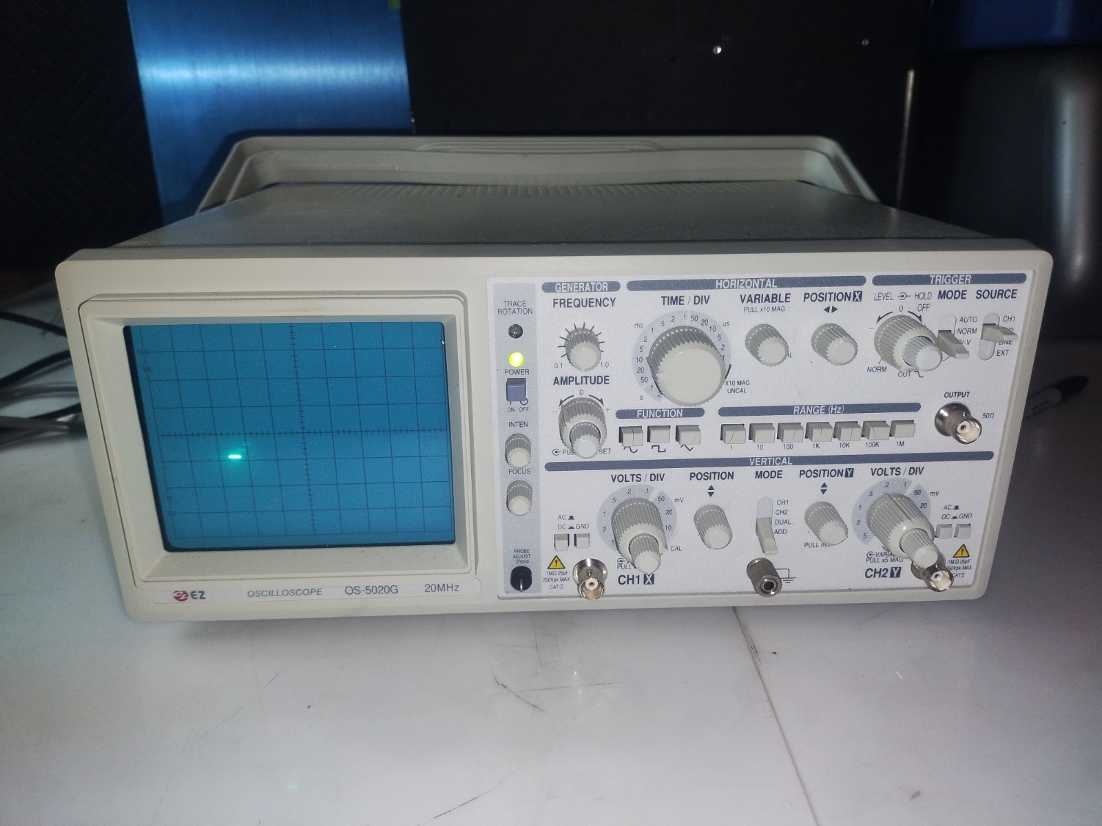 EZ OS-5020G ~ 20MHz 2-Channel Dual Trace Precision Analog Oscilloscope.