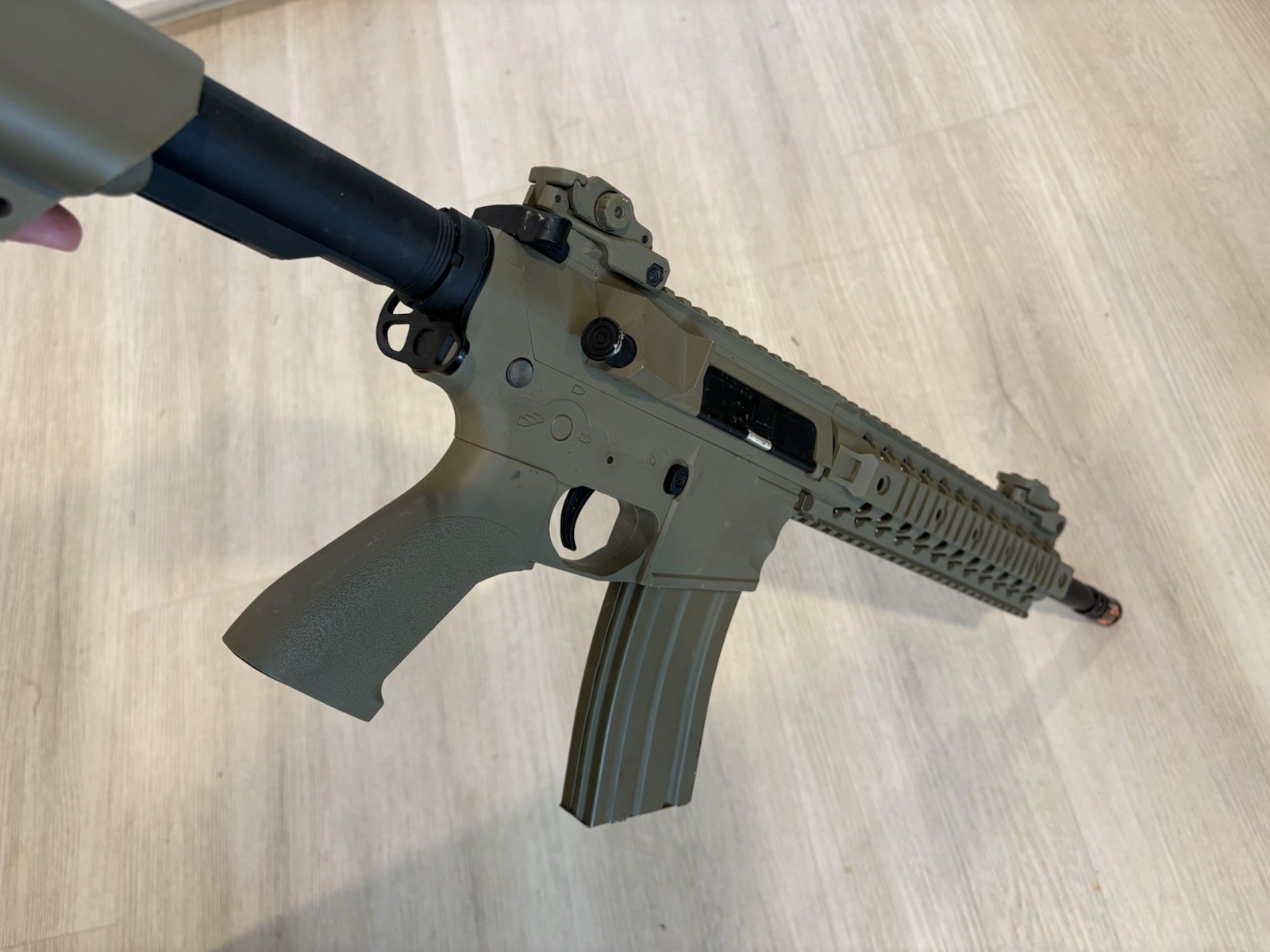 Lancer Tactical Polymer M4 SD Gen 2 AEG Airsoft Rifle - Tan (LT-15T-G2)