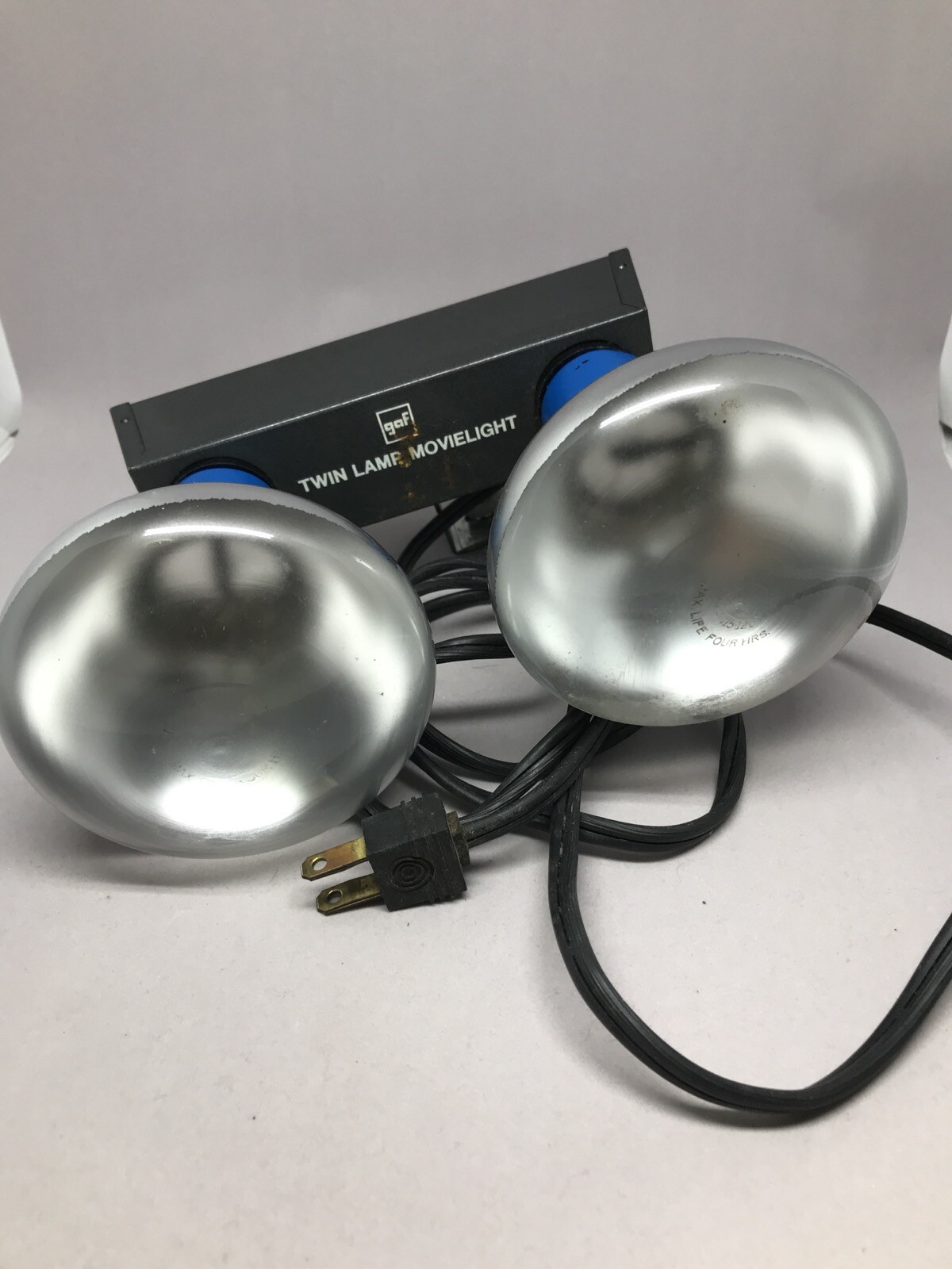 Vintage Electric GAF Twin Lamp Movielight Camera Film Lights Bright Plug