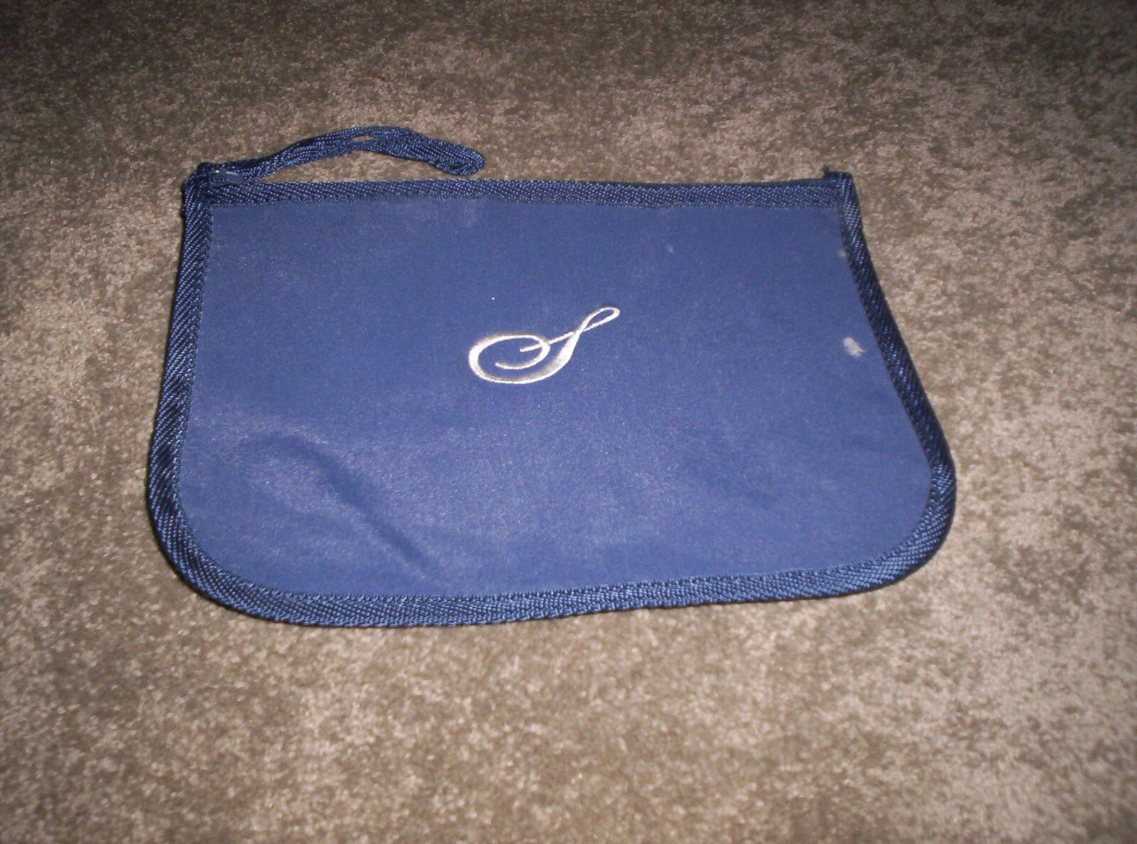 Set 4 Vinyl Travel Bags with Monogram "S" on all four