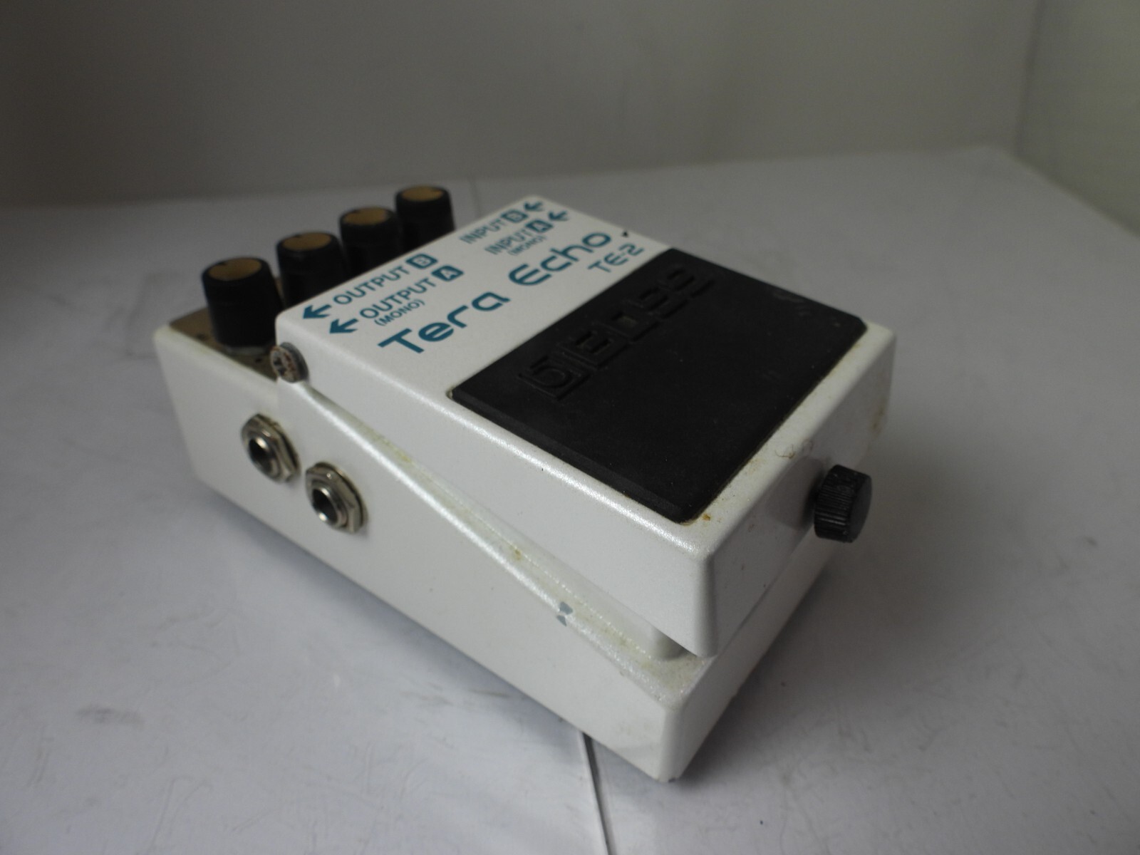 Boss TE-2 Tera Echo Delay Effects Pedal Free USA Shipping