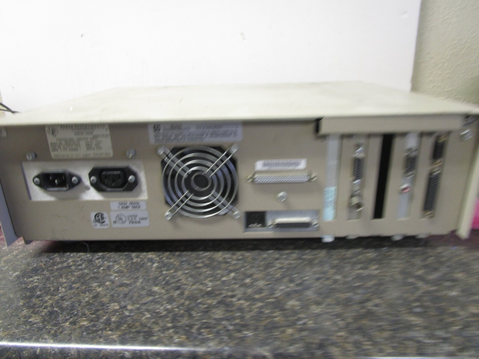 Vintage Texas Instruments Professional Computer Basic 2223050-0004 - Powers Up