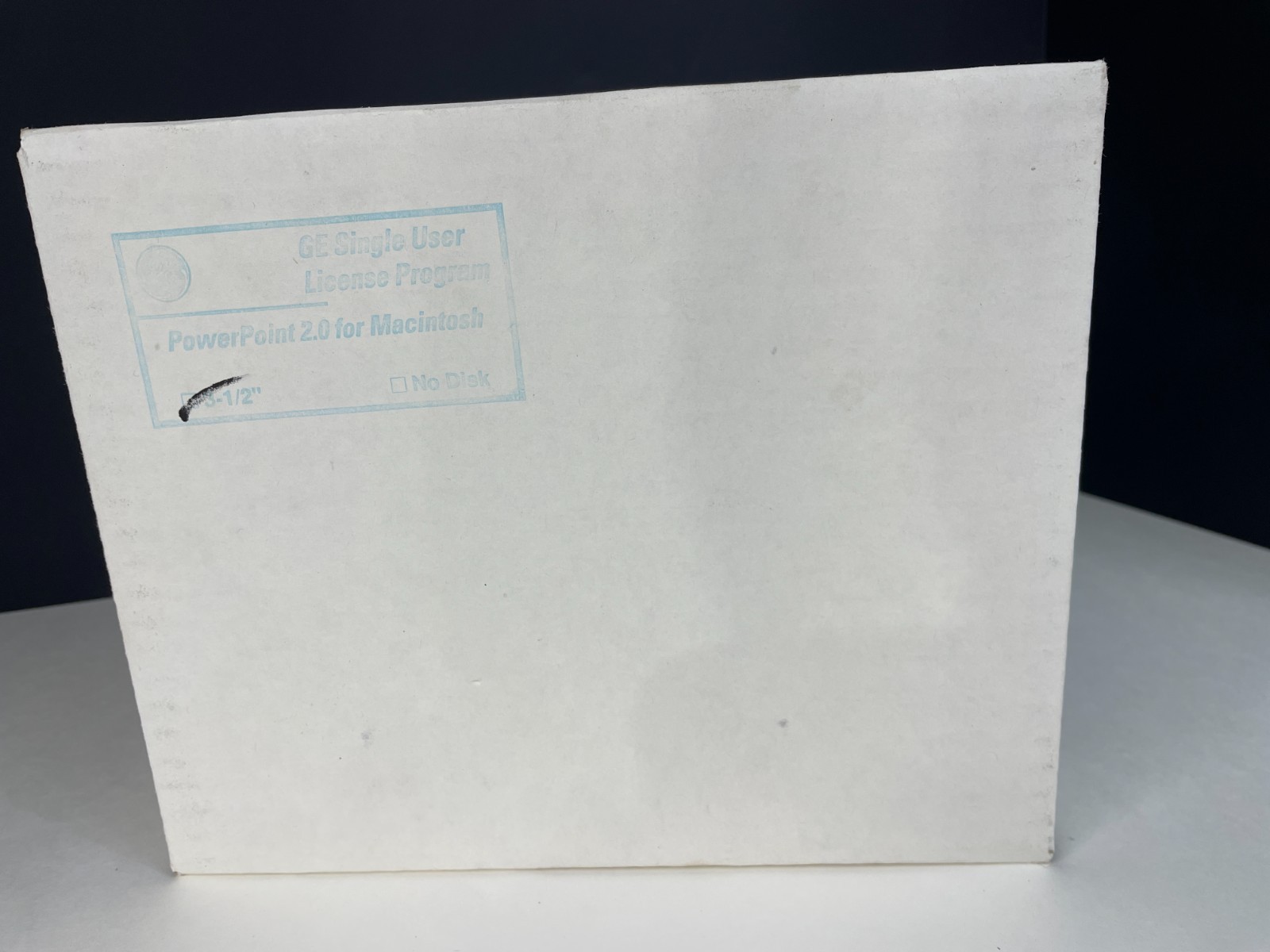 Vintage Microsoft Powerpoint 2.01 with Genigraphics for Macintosh (1988)