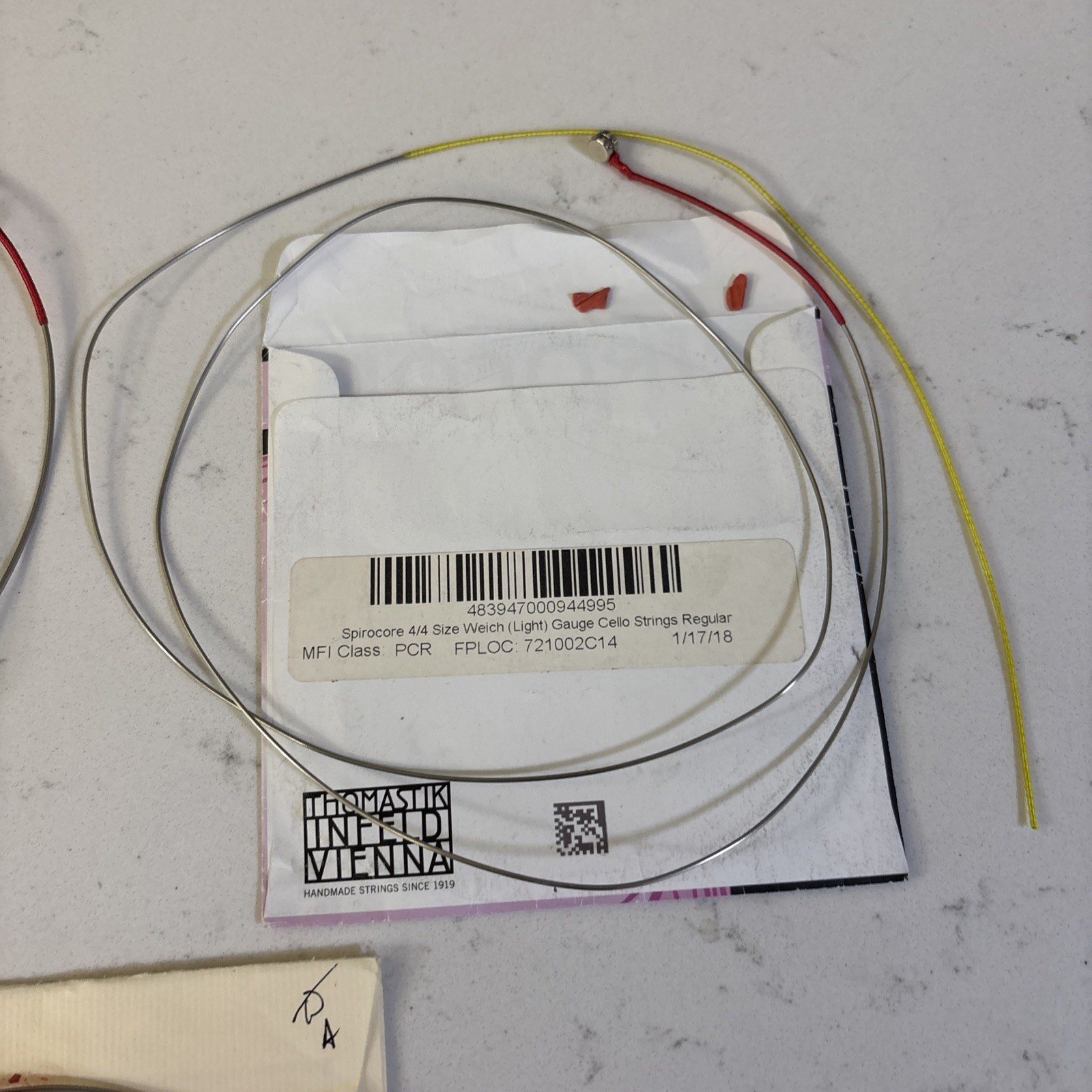 1 Larsen String Violencello II. 2 Spirocore Violoncello Strings Used