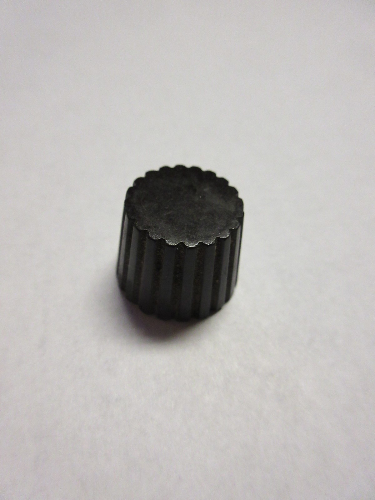 RCA Victor Brown Knob Late 1940's Early 1950's  TV Fine Tuning & Radio Models