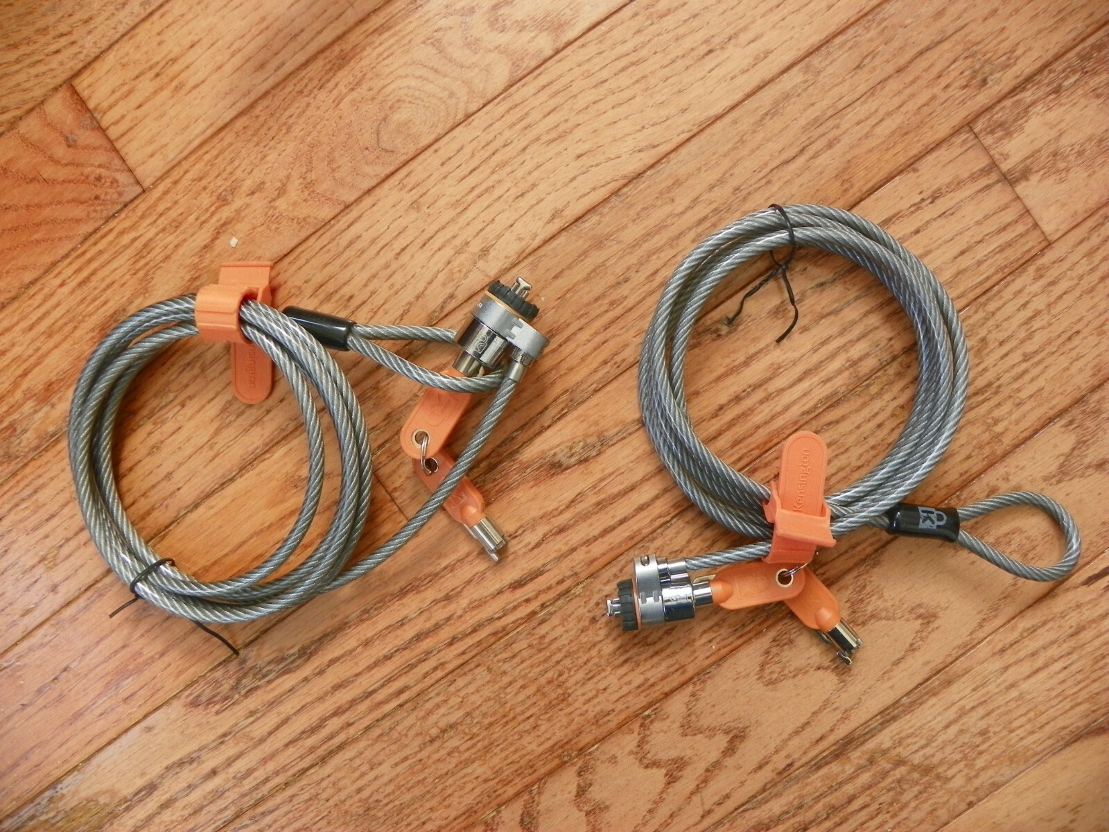 LOT OF 2 KENSINGTON LOCK CABLES