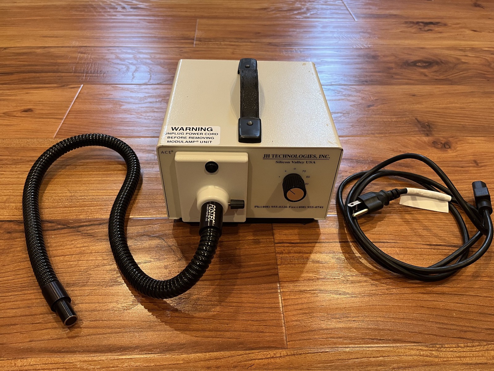 JH Technologies Fostec ACE EKE Fiberoptic Illuminator