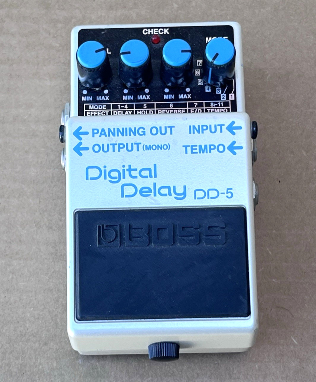 Boss Digital Delay DD-5 Guitar Effects FX Pedal