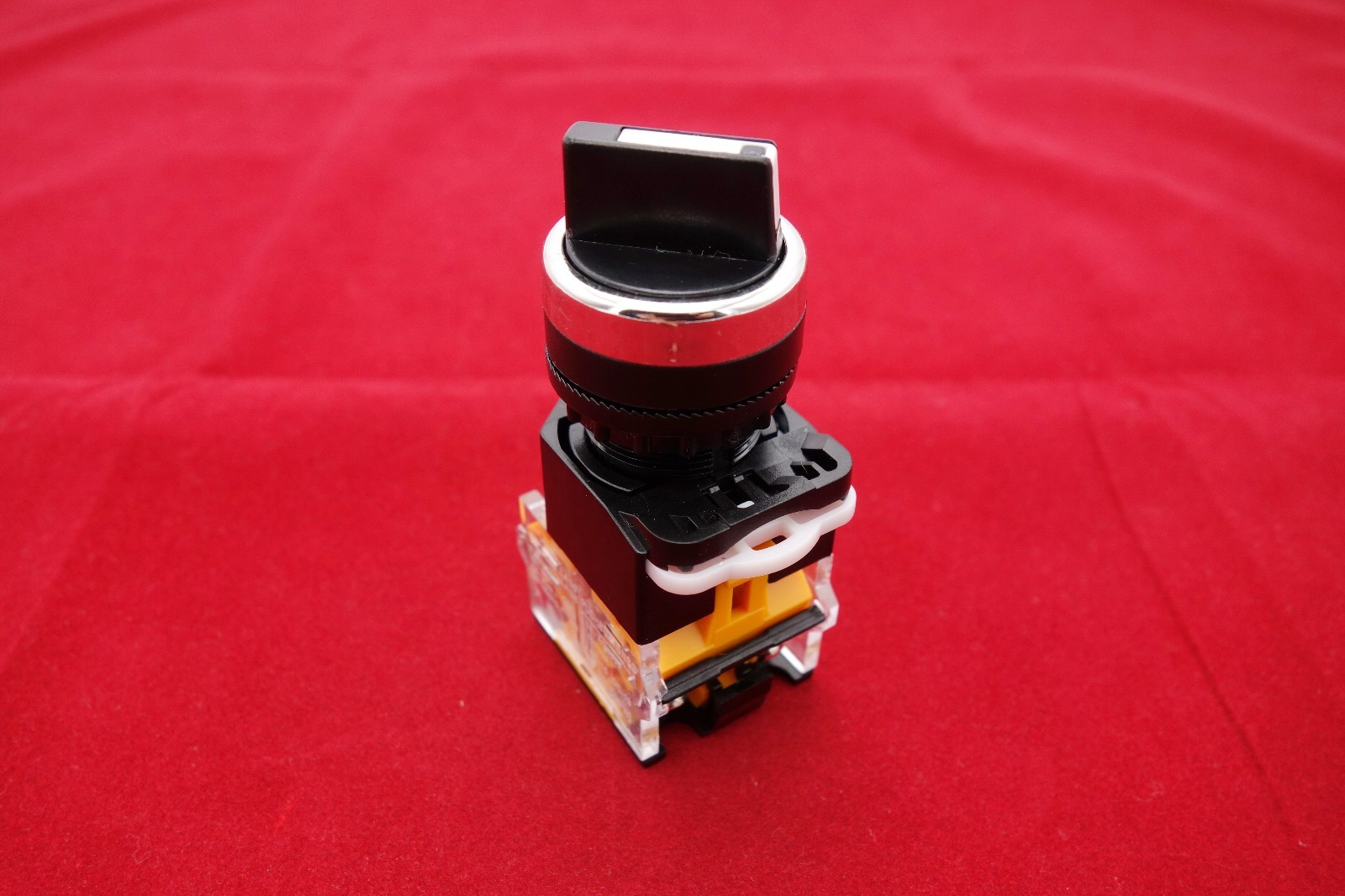 2PCS 22mm Plastic 2 Position Momentary Selector Select switch 1NC/1NO LA38