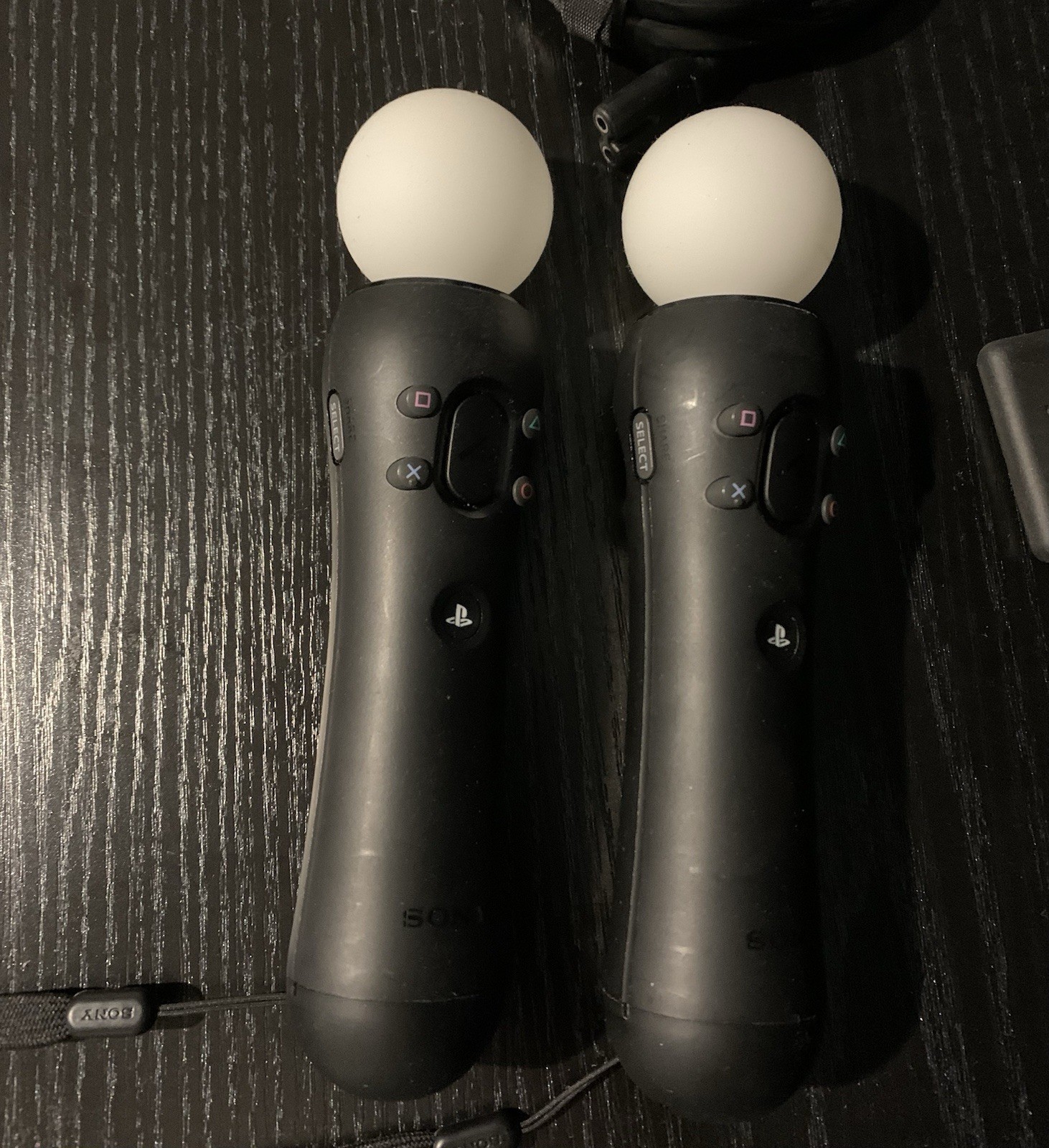 PSVR Bundle With Motion Controllers And Camera. Comes With Every Thing Pictured.