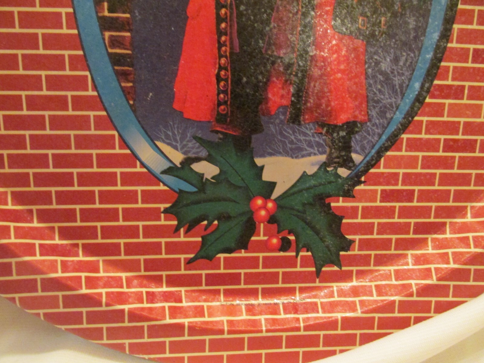 1993 Santa 13" Round Metal Serving Tray