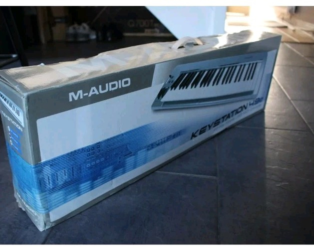 M-Audio Keystation 49e USB 49-Key MiDi Keyboard Controller With Original Box