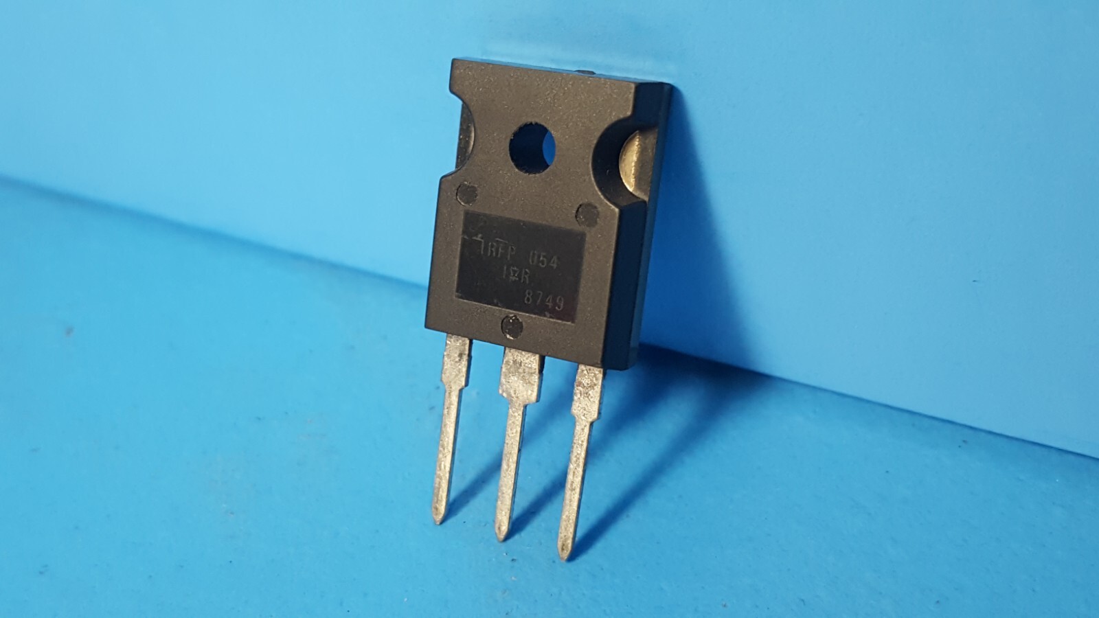 (2 PCS) MOSFET, IRFP054, Vishay / Siliconix
