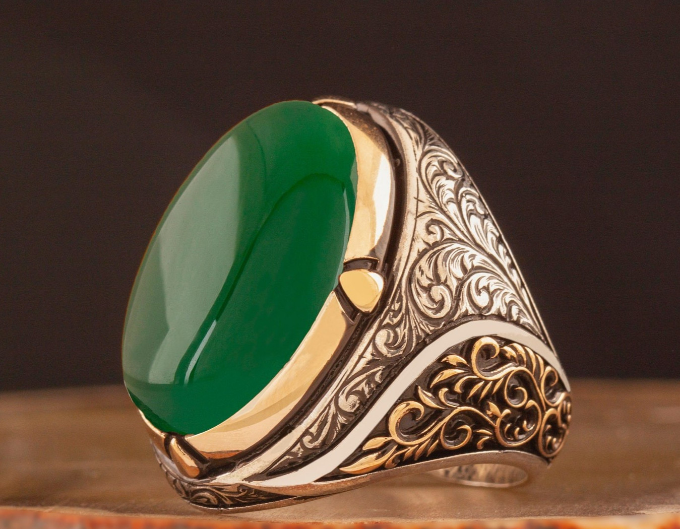 Men’s 925 Sterling Silver Ring | Oval Green Aqeeq Onyx Stone | Vintage Floral En