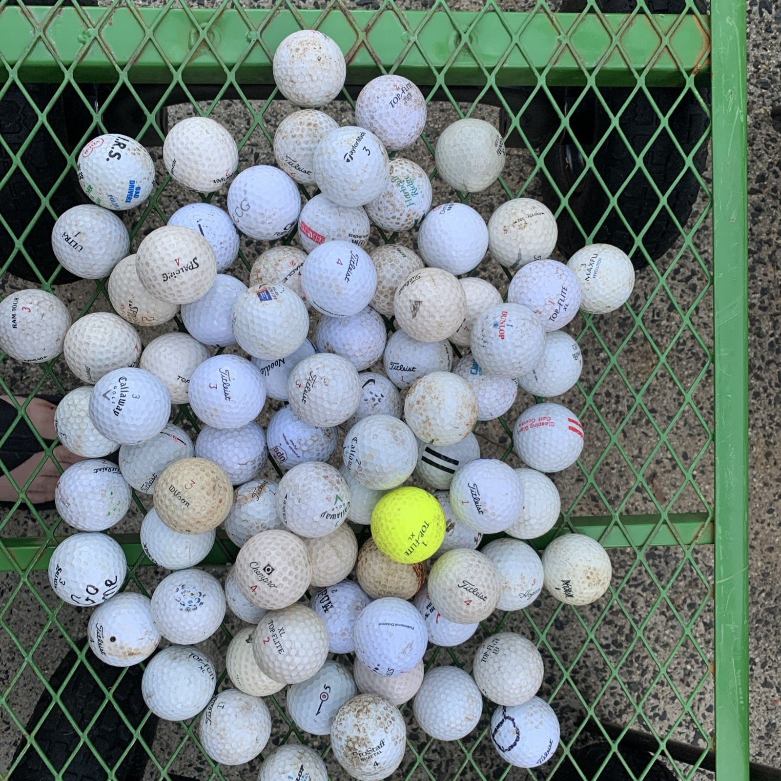 80 GOLF BALLS Lot All Brands Titleist, Callaway, Etc Mix FREE BAG Bulk
