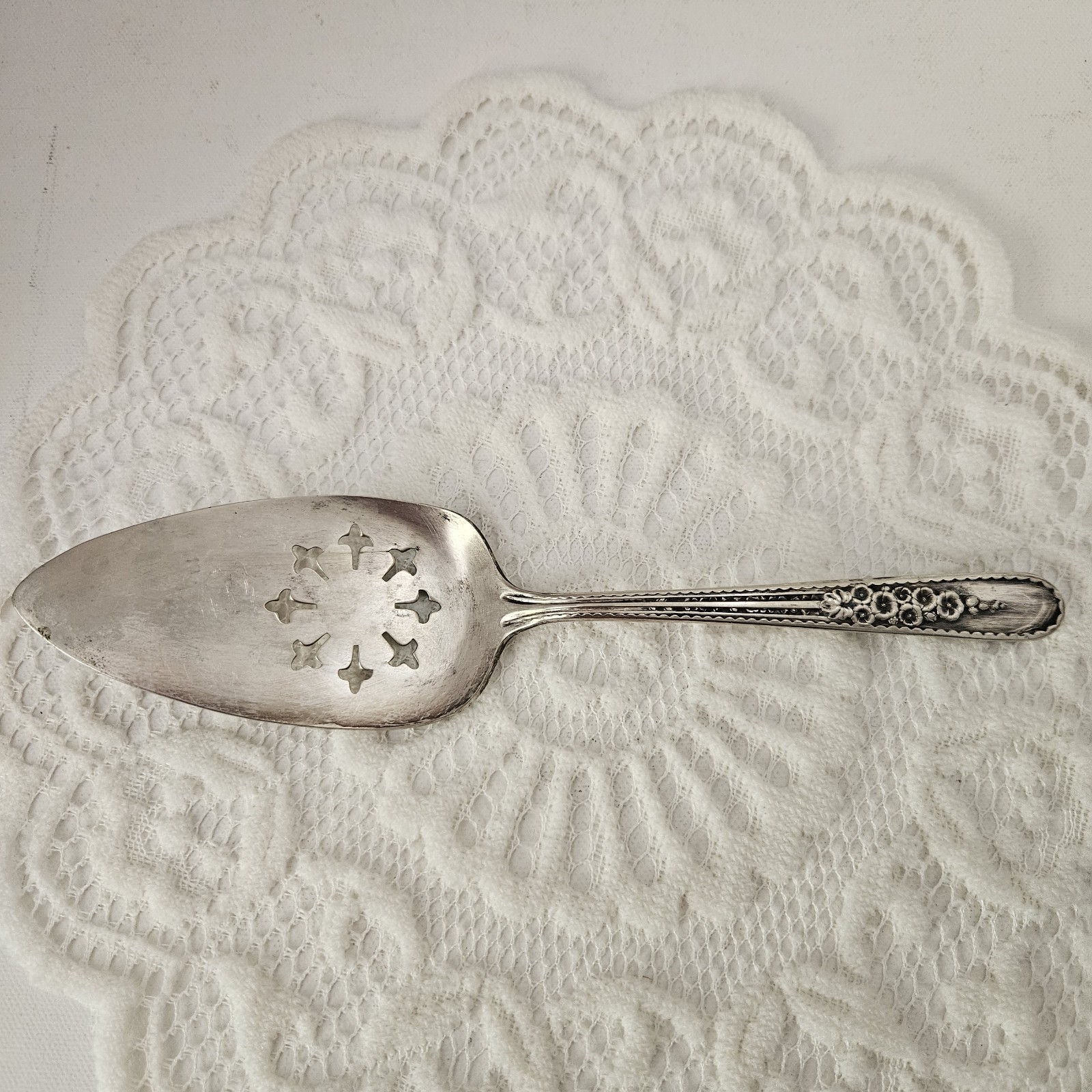 Gailstyn Silverplate CAKE PIE SERVER 9"