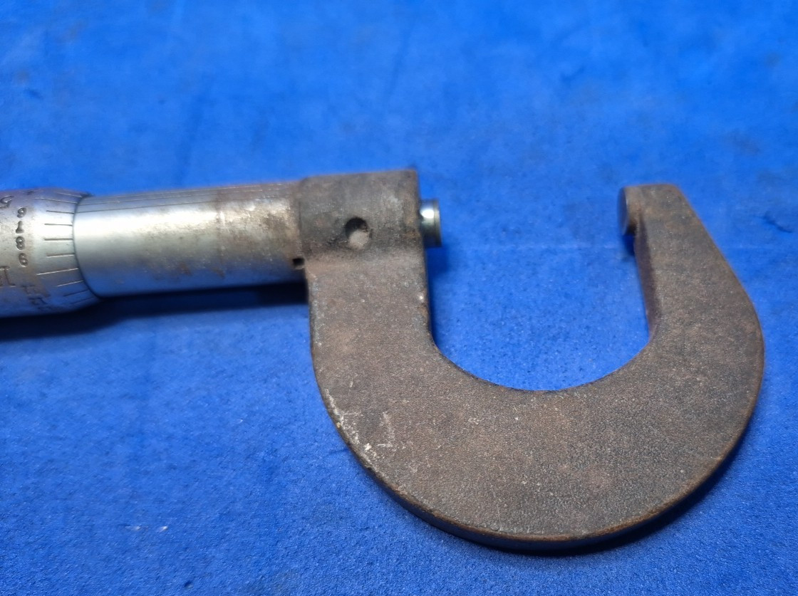 Brown & Sharpe 0-1" Micrometer