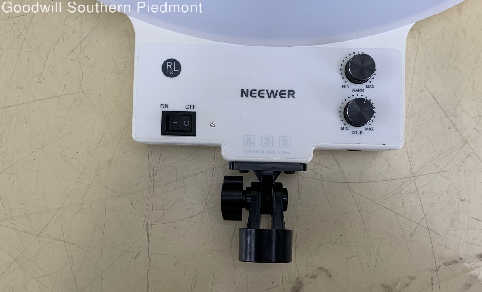 Neewer 19" Ring Light - No Stand - Tested