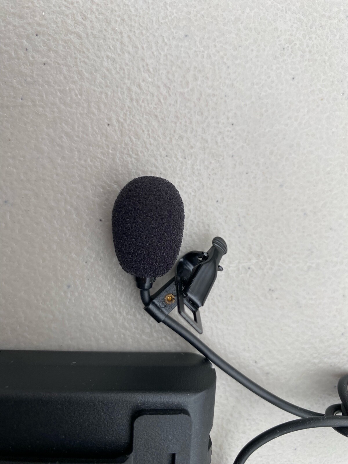 Azden WLX Pro VHF System Wireless Lapel Microphone System, excellent condition