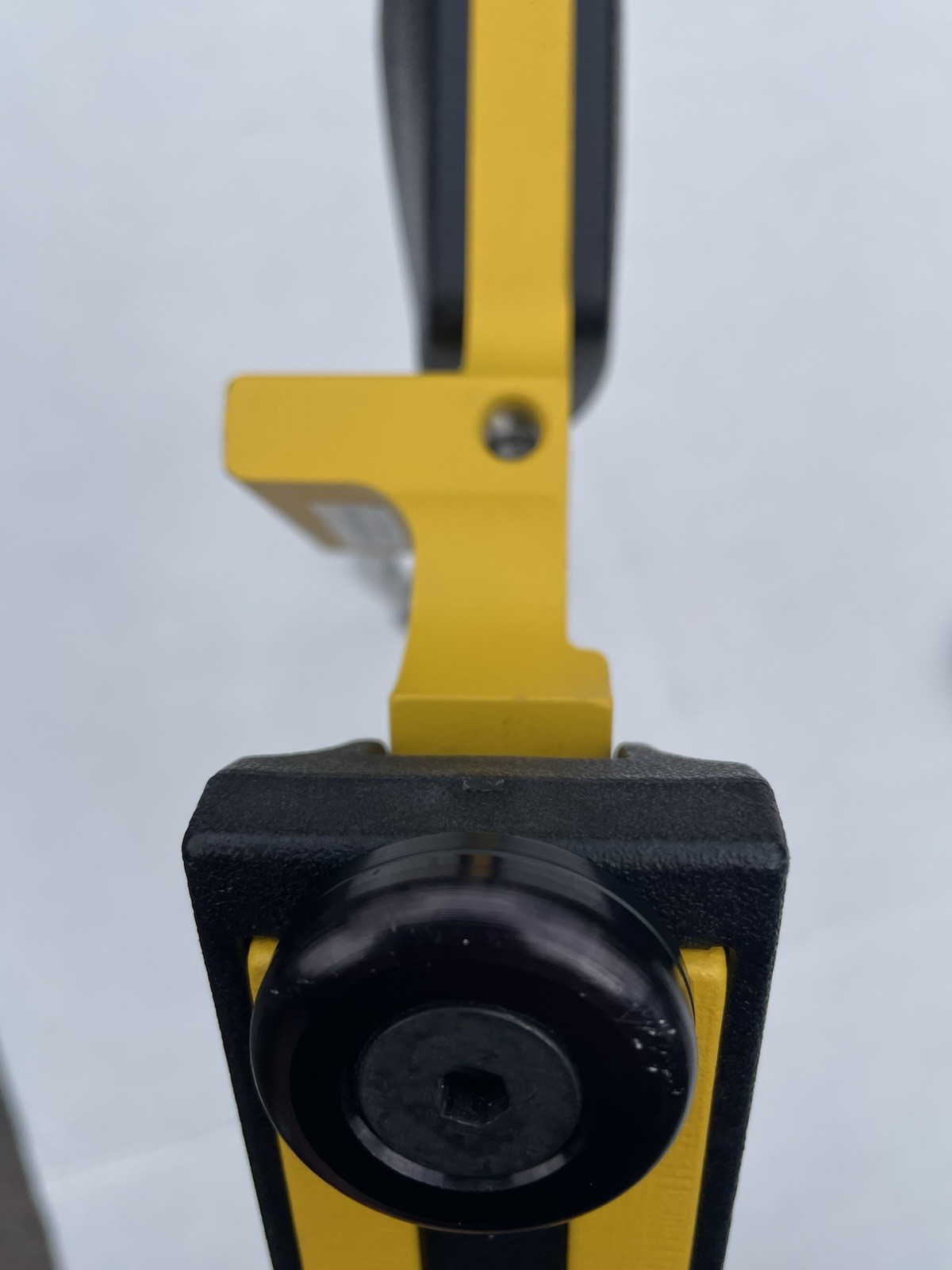 Mathews Genesis Original Bow - Lightweight - NASP - Right Hand - Yellow