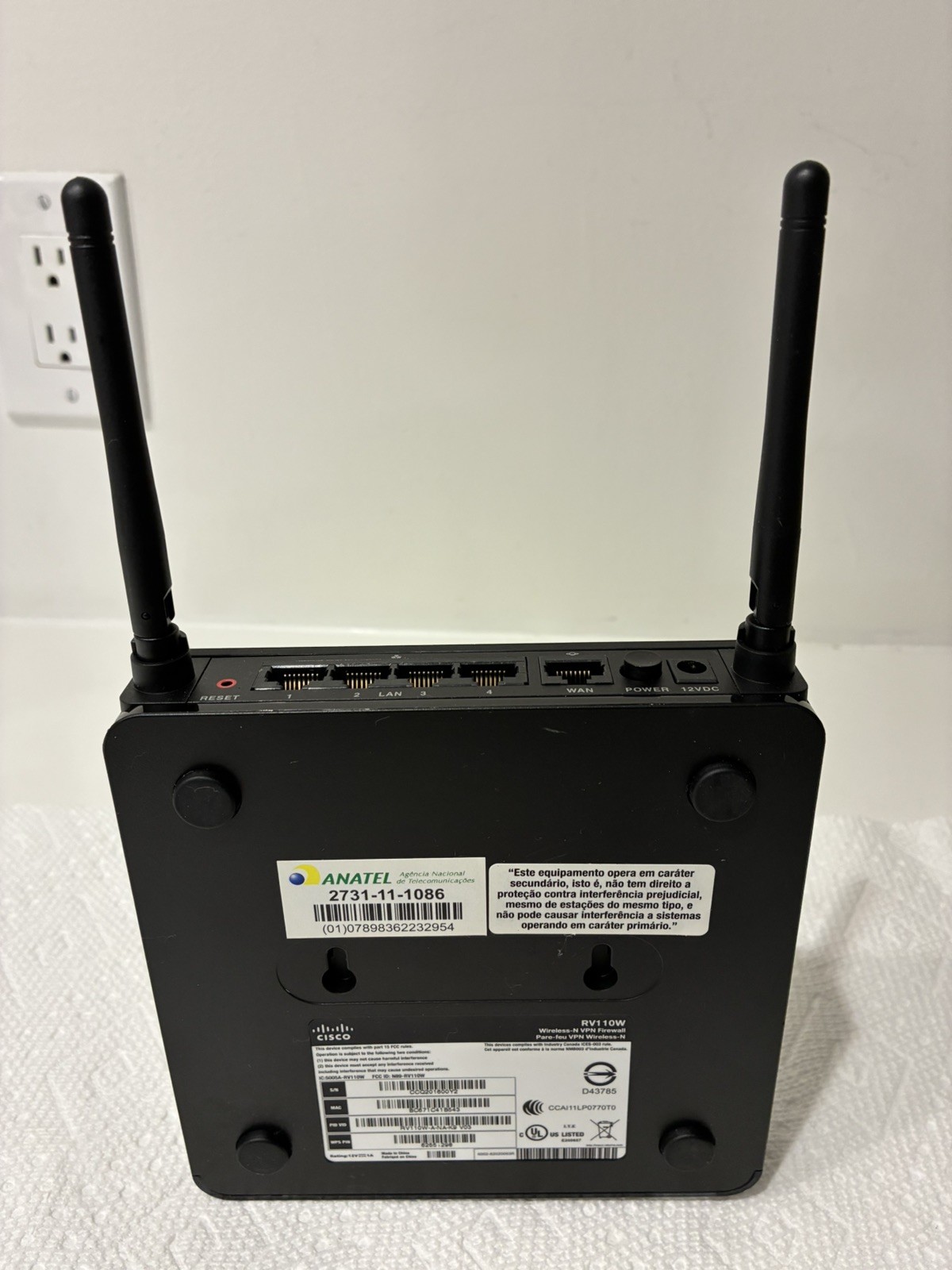 Network Router Wireless VPN Firewall Cisco RV215W 4 Port 10/100 Switch