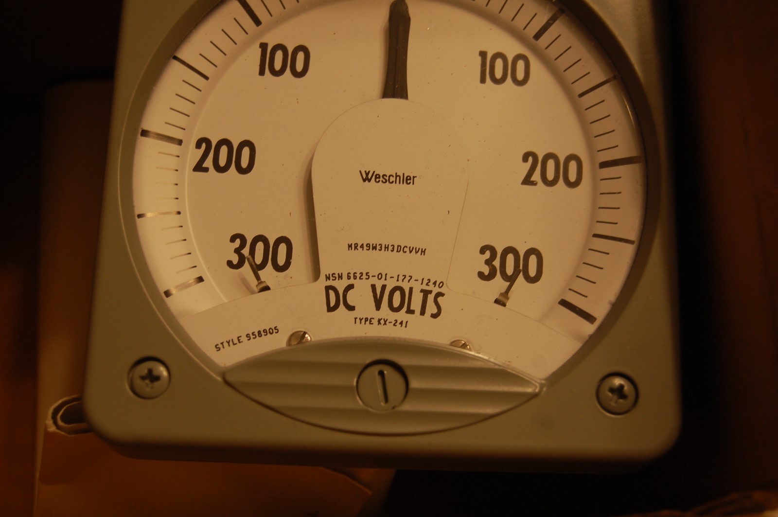 Weschier DC Volt Meter 0-300 Type KY-241