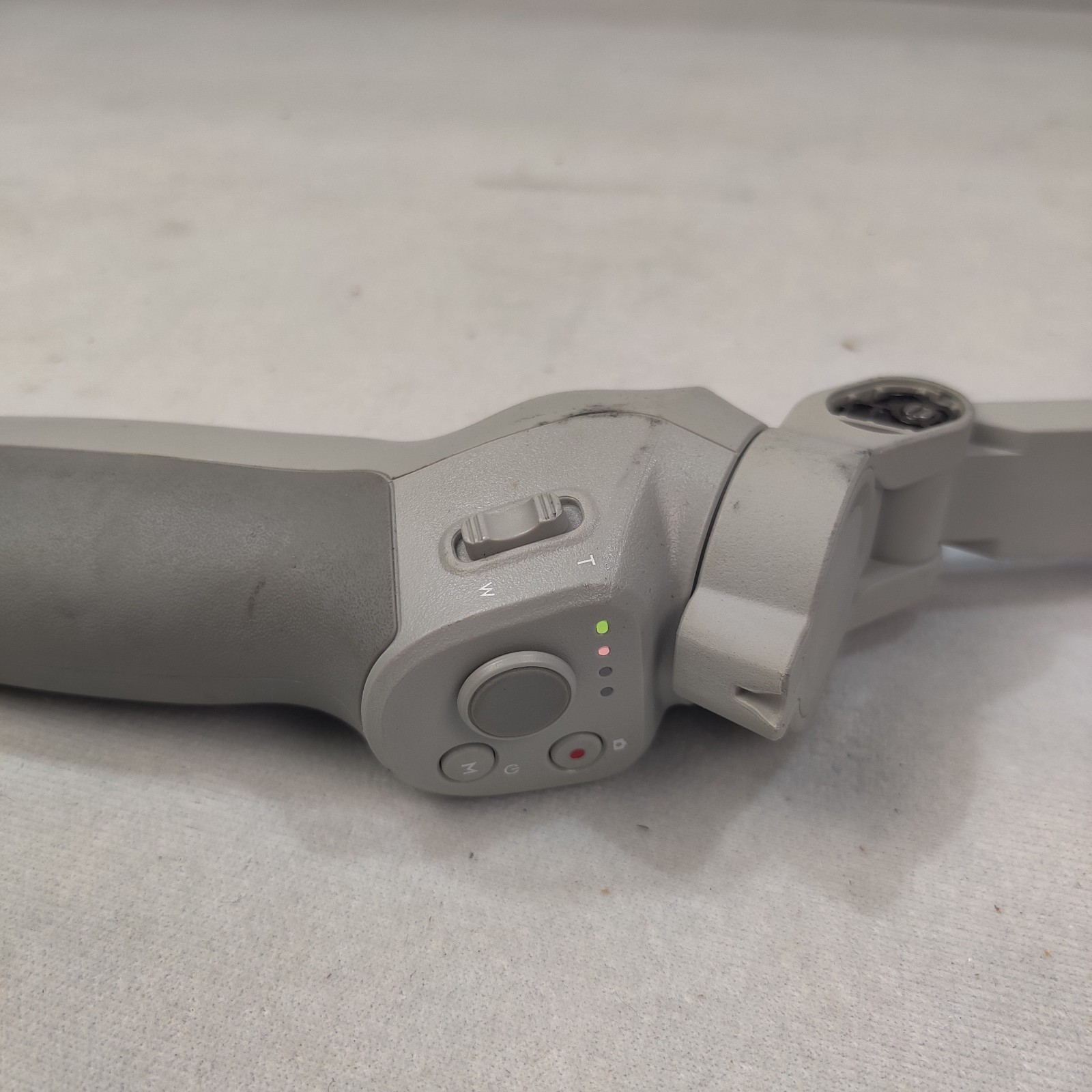 DJI OM 4 Gray Foldable Stabilizer FAIR CONDITION NO STAND/CLAMP/ATTACHMENT