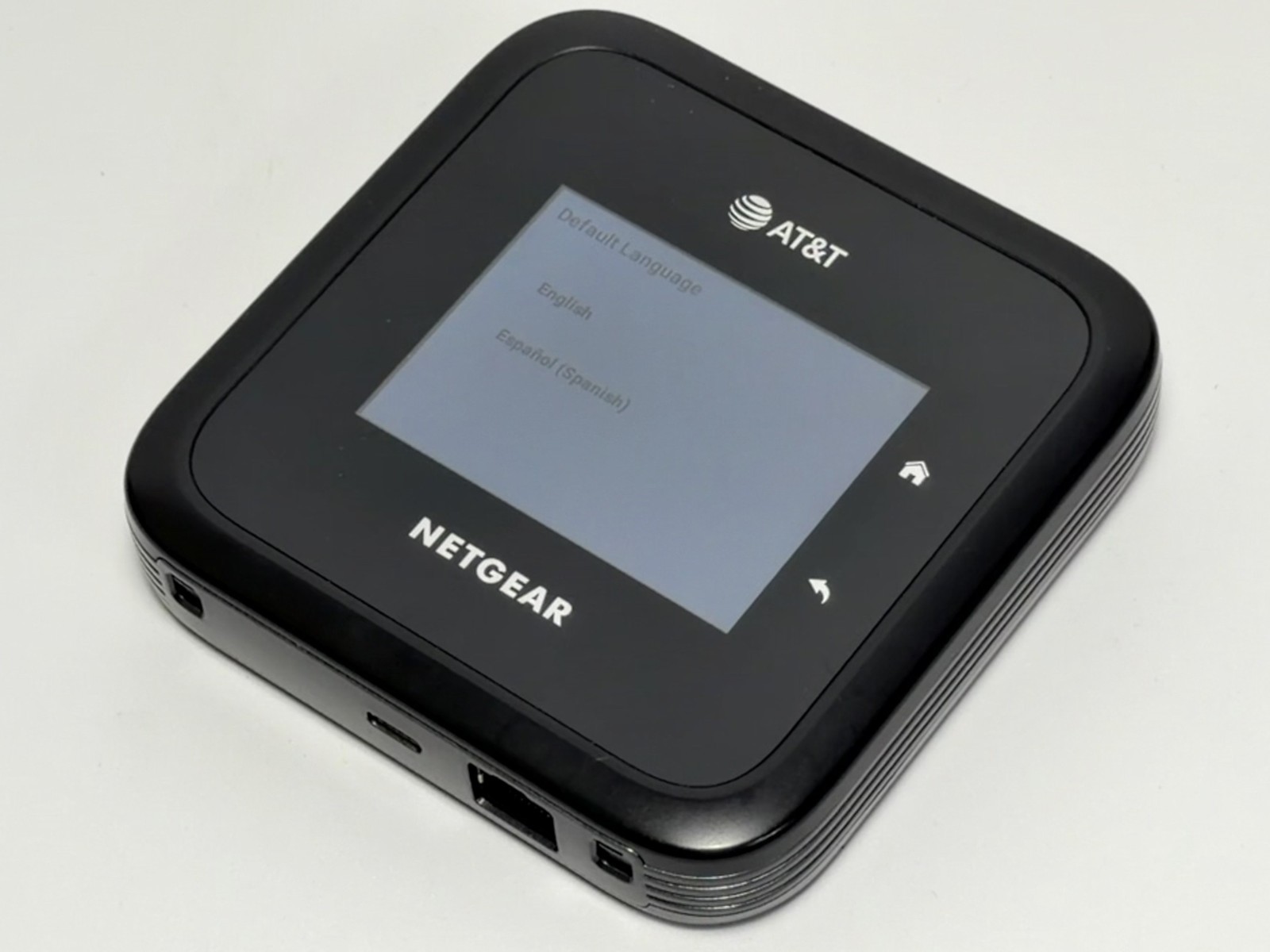 Netgear Nighthawk MR6500 M6 Pro WiFi 5G Hotspot Router (AT&T + Unlocked)