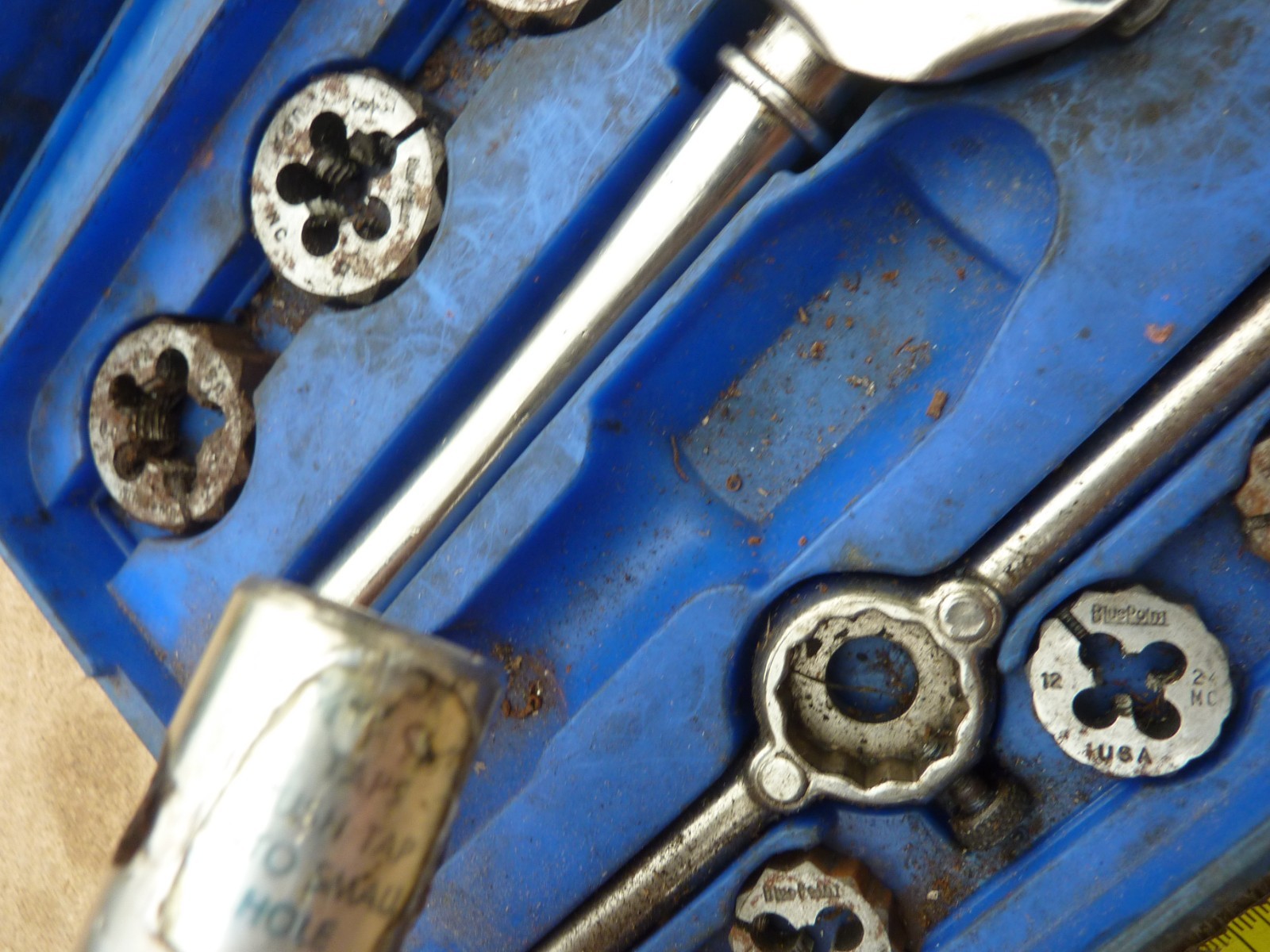 BLUE POINT SNAP-ON TAP & DIE SET TD-2425 SAE