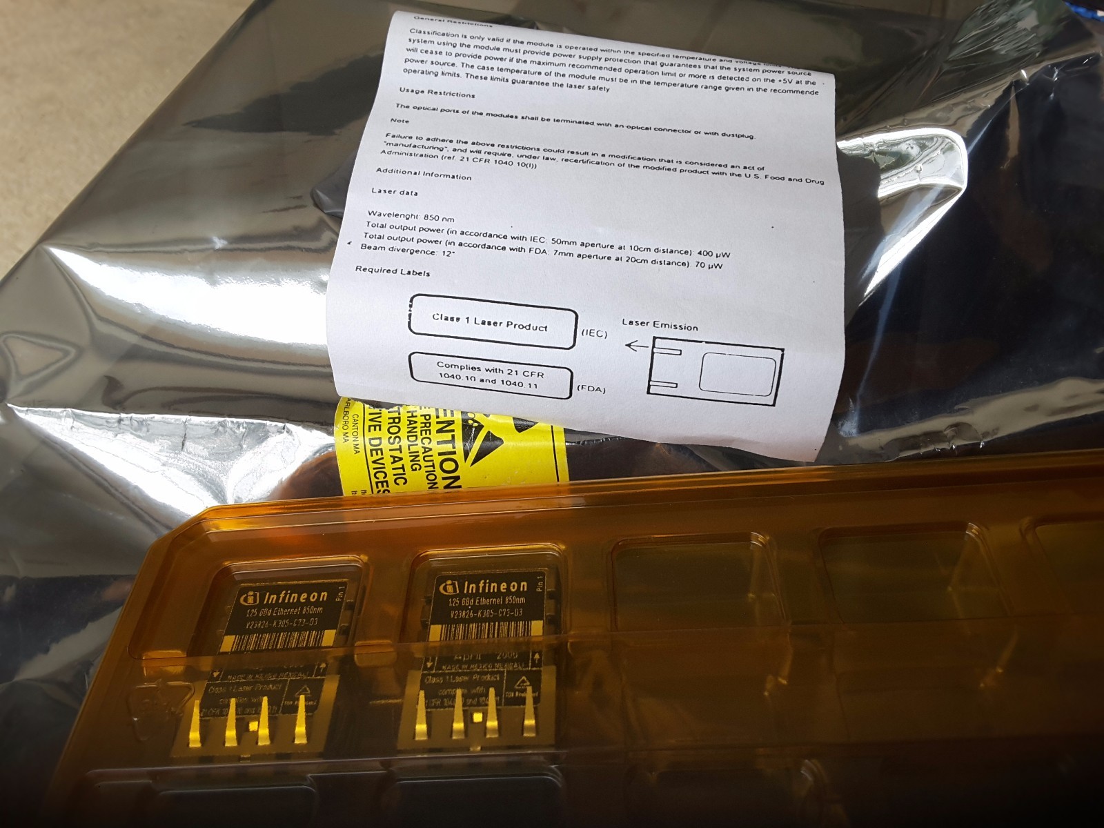 (2) V23826-K305-C73-D3 INFINEON  Fiber Optic Transceiver New Nos (LOT OF 2) $99