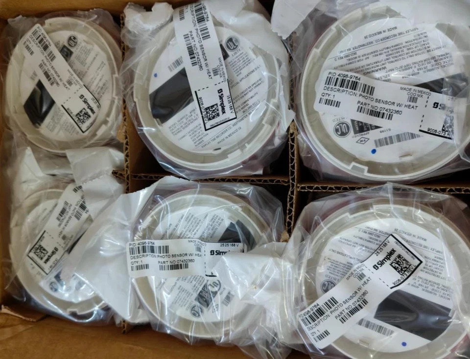 Simplex 4098-9754 Analog, Photoelectric, Sensor, Smoke Detector
