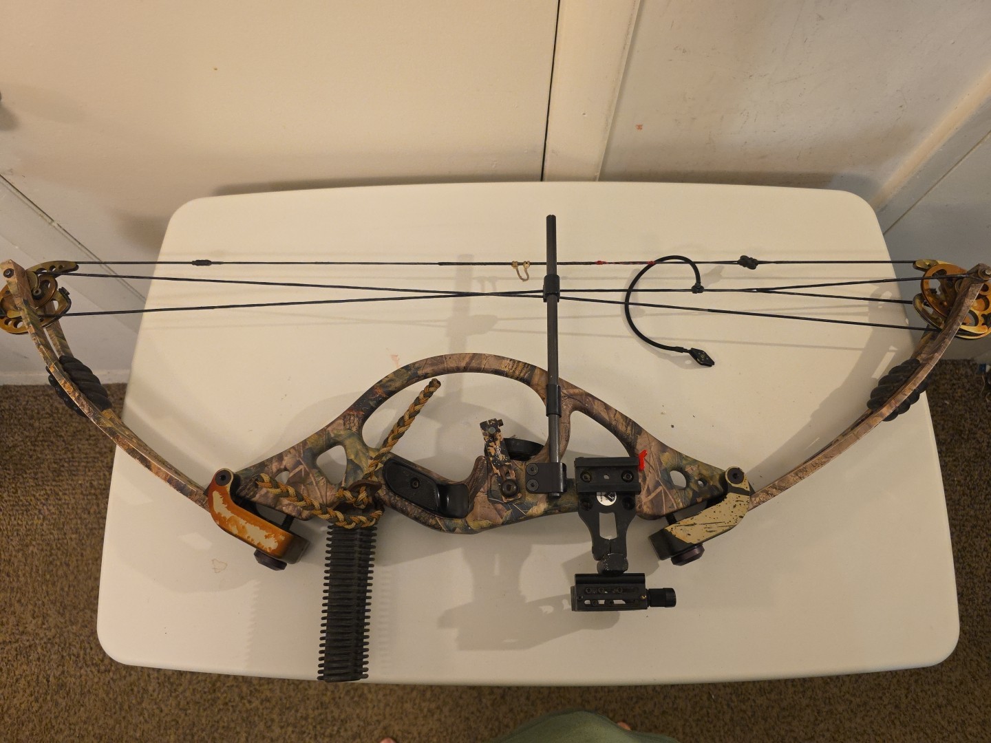 Reflex Excursion Compound Bow Weight 40-50 String 49 W/ Soft Case Camo Tru Fire