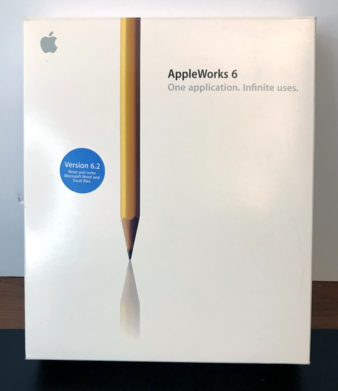 AppleWorks 6 Version 6.2.7 in box with all paperwork and disc