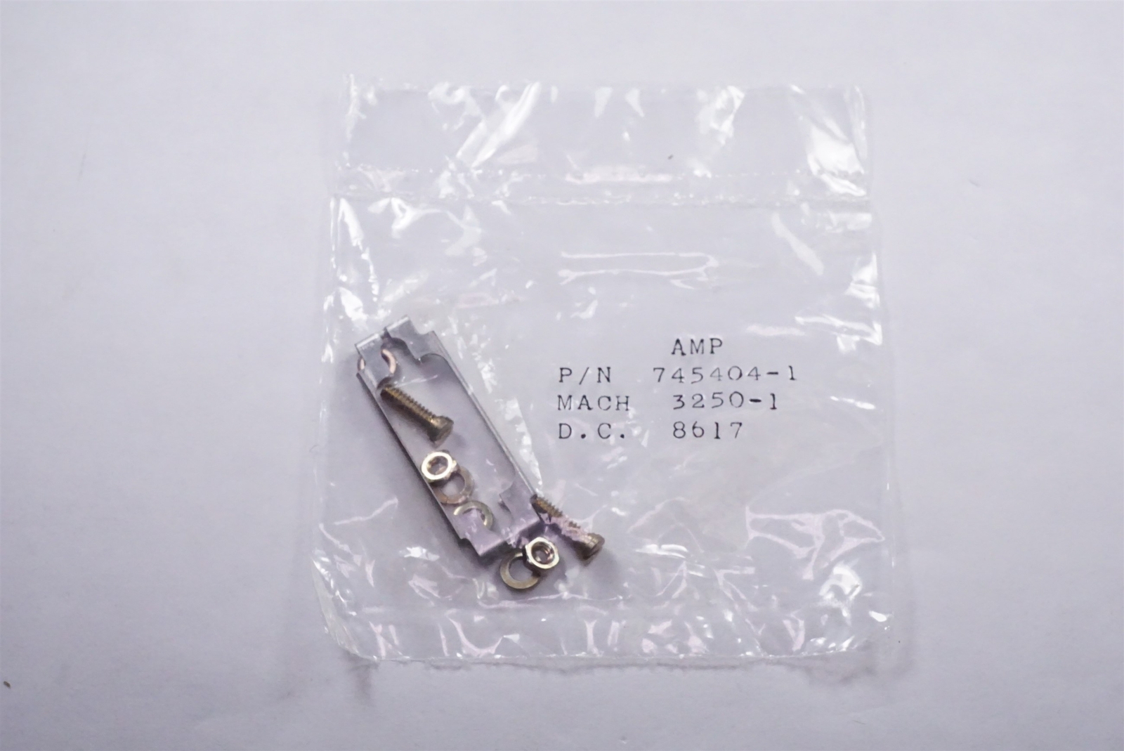 745404-1 AMP Slide Latch Assembly Kit E Shell 9 Pos 4-40 Screw Stainless NOS