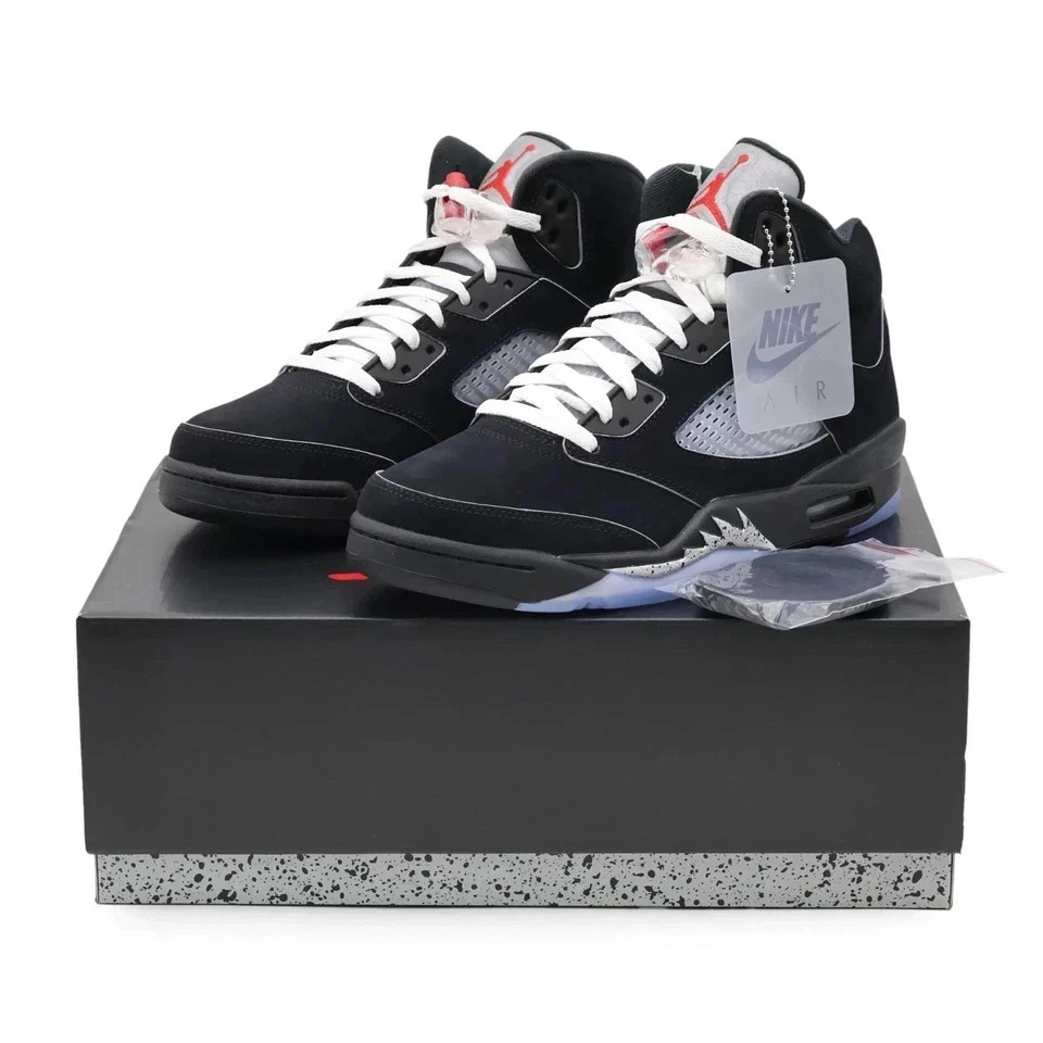 Men's Jordan 5 Retro OG 2025 Black Metallic Reimagined Size US 🔥SALE DEAL