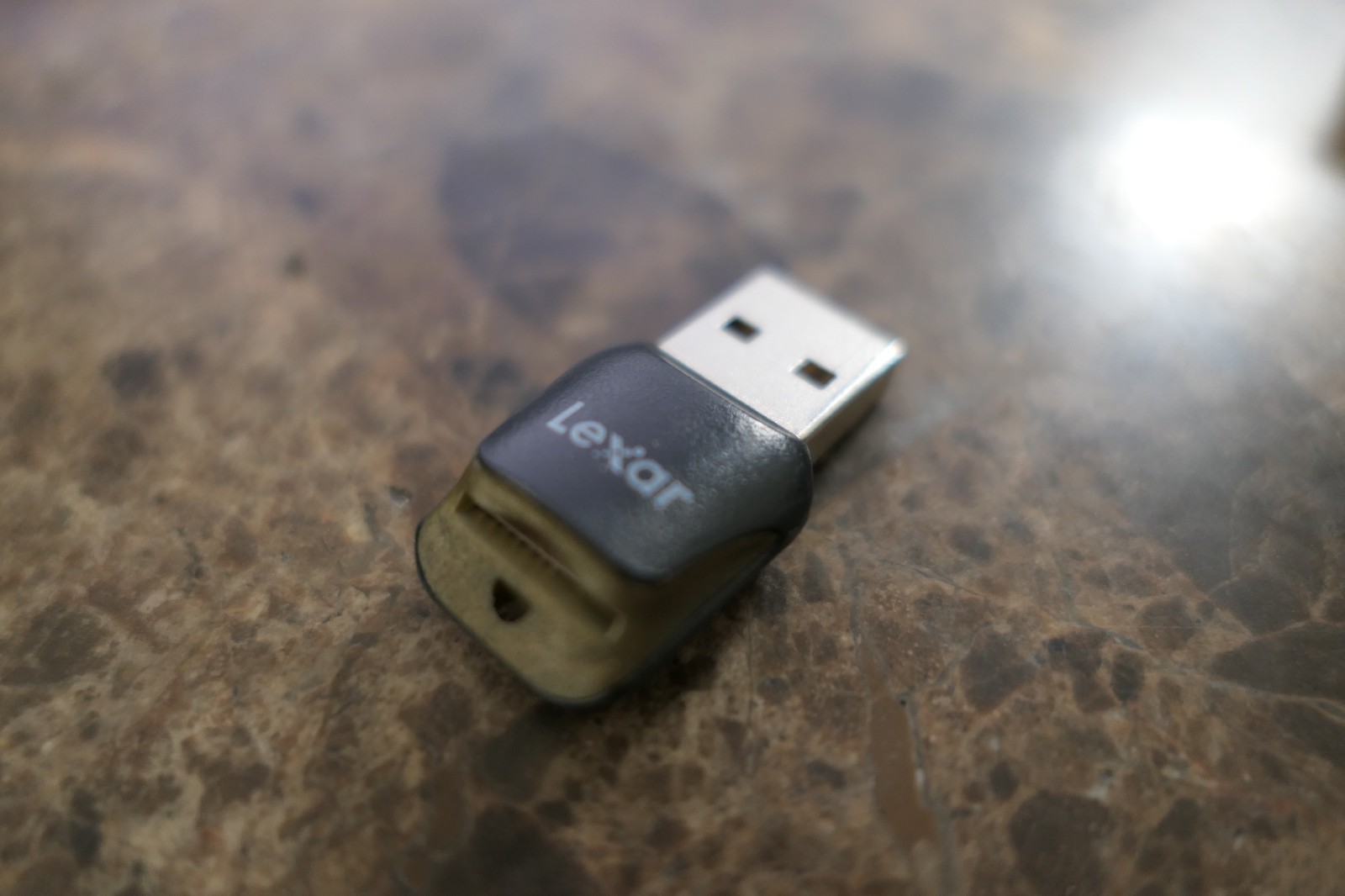 Laxer USB 3.0 Micro SD Card Reader, Compact, P/N LRWM05U-7000