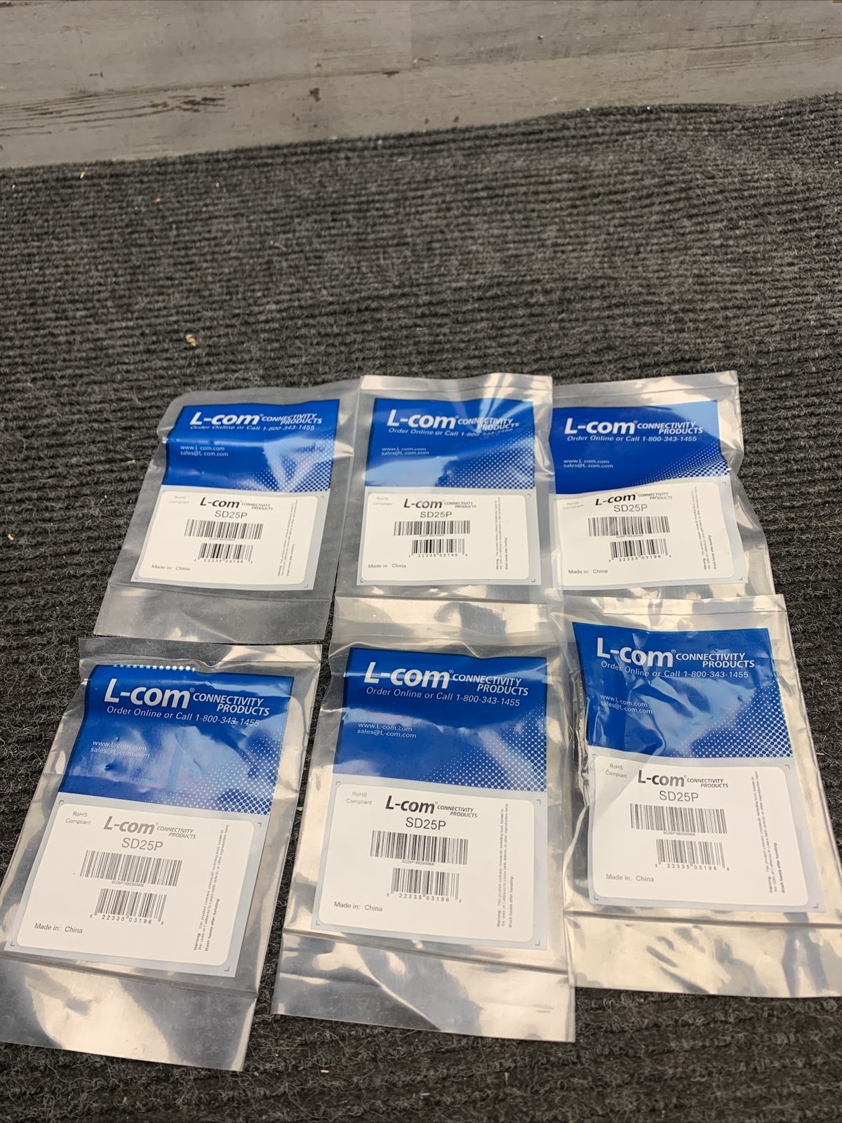 New Lot of 6 L-COM SD25P D Sub Connector, 25 Contacts