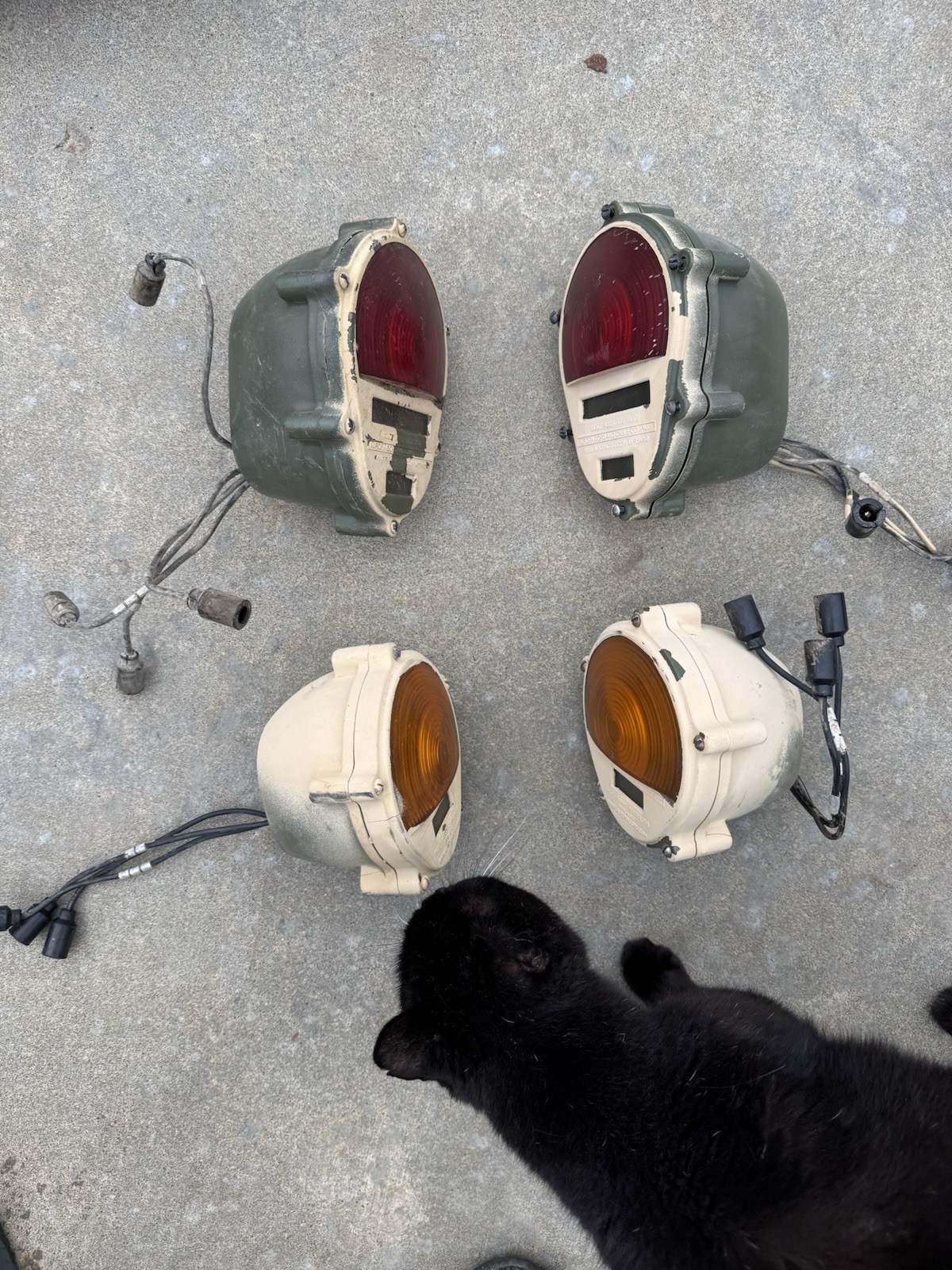 Pair Red Taillights Pair Amber Turn Signal Fronts Military  HUMVEE HMMWV