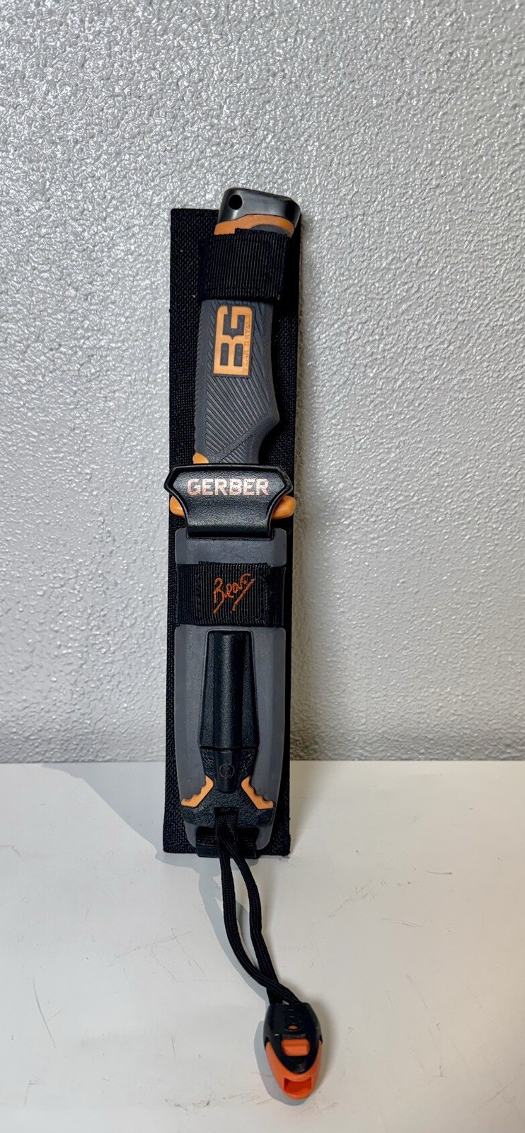 Gerber Bear Grylls Survival Knife Whistle, Sharpener, Ferrocerium Rod, Steel Pom