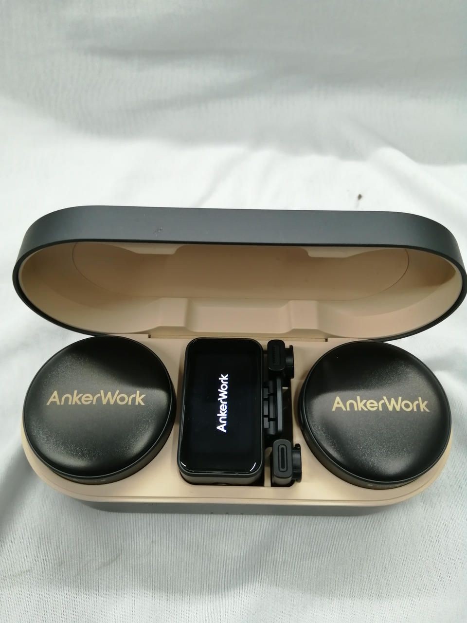 ANKER Wireless Microphone A3320 Used